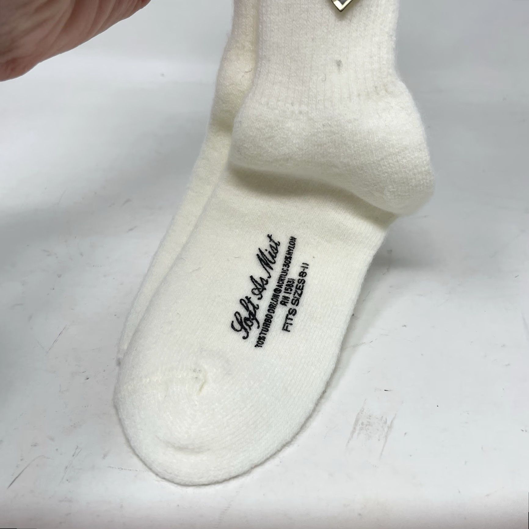 Vintage VINTAGE Soft as Mist Crew Socks Ladies Size 9-11 White NOS 1960s NWT Mist Socks Ladies Crew White 1960s Vintage Size ONE SIZE - 3 Thumbnail