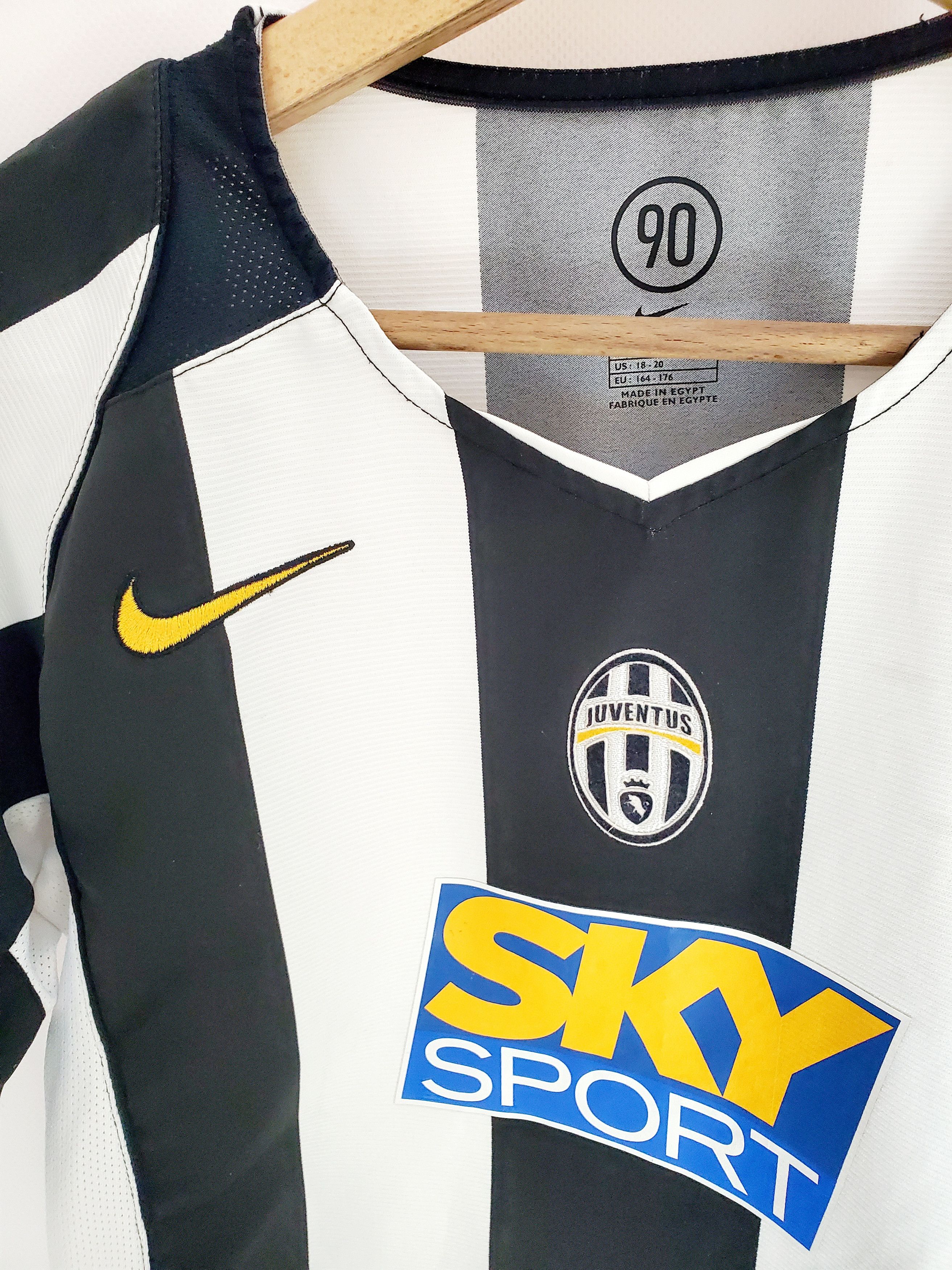 Nike × Vintage vintage JUVENTUS 2004-05 home shirt Nike size boys Xl Size US XS / EU 42 / 0 - 2 Thumbnail