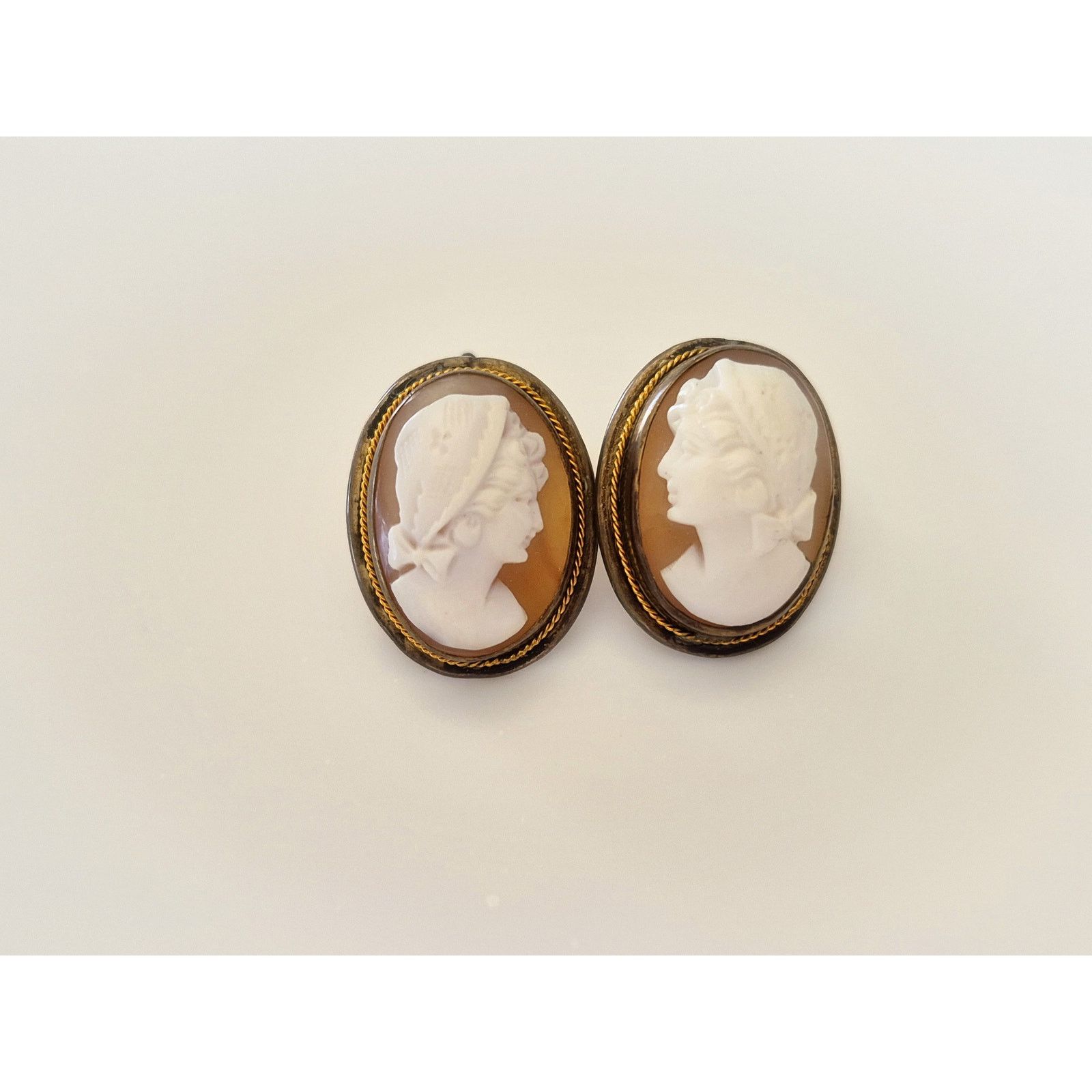 Other Vintage 800 Silver Victorian Cameo Shell Screw On Earrings Size ONE SIZE - 1 Thumbnail