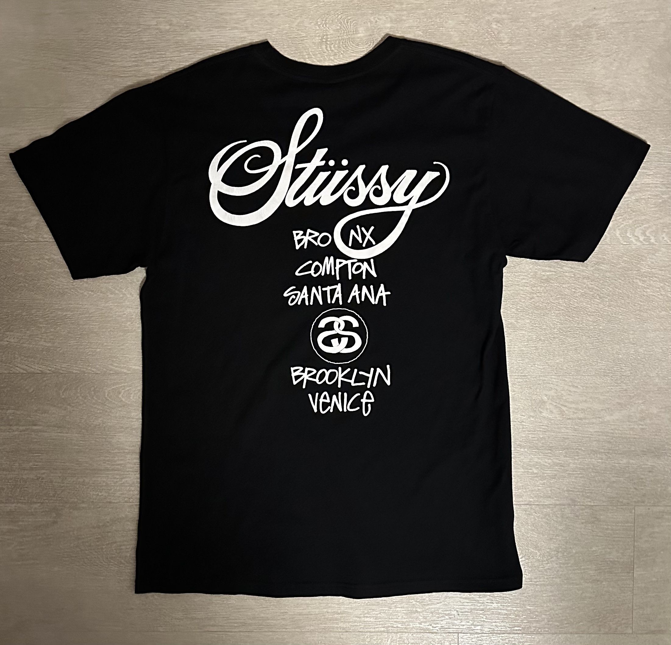 Dover Street Market × Stussy Stussy x Dover Street Market World Tour Tee Size US M / EU 48-50 / 2 - 2 Thumbnail