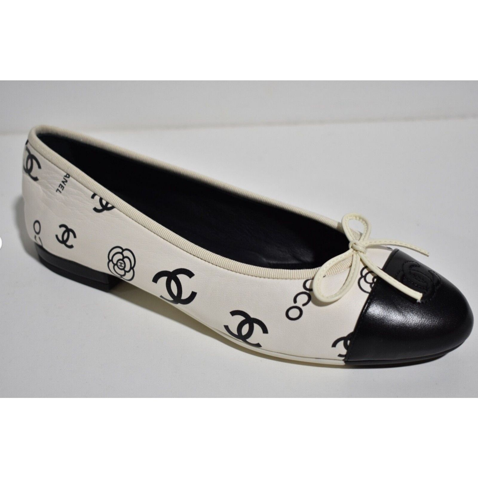 Chanel 23P CC Coco Logo Cap Toe Bow Tie Ballet Ballerina Flat 38 Size US 8 / IT 38 - 5 Thumbnail