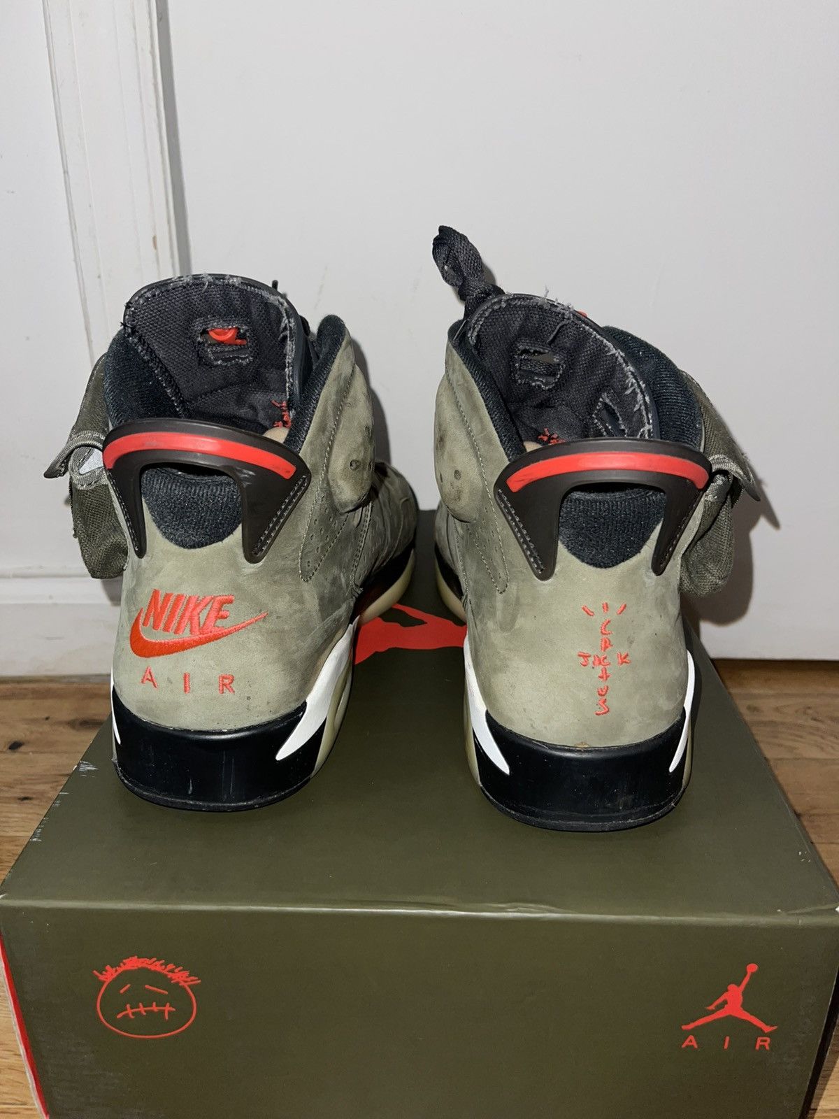 Jordan Brand × Travis Scott Jordan 6 Retro x Travis Scott Mid Olive Size US 12 / EU 45 - 4 Thumbnail