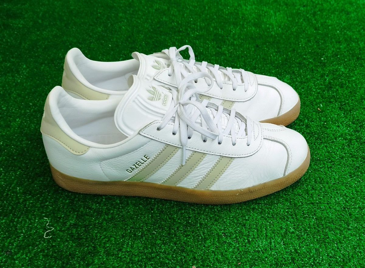 Adidas Adidas Gazelle White #10 Size US 10 / EU 43 - 1 Thumbnail