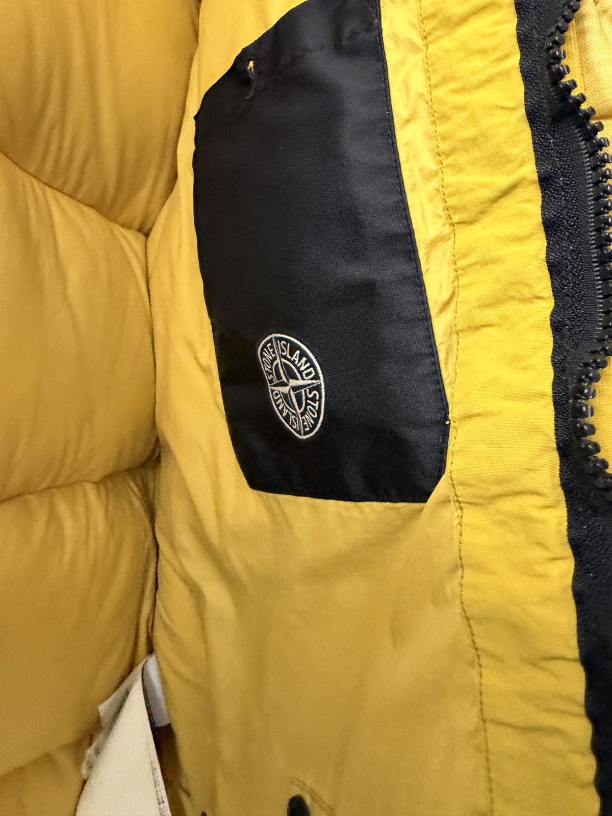 Stone Island Stone Island 2018 Yellow Lino Resinato Down-TC Puffer Jacket Size US M / EU 48-50 / 2 - 7 Thumbnail