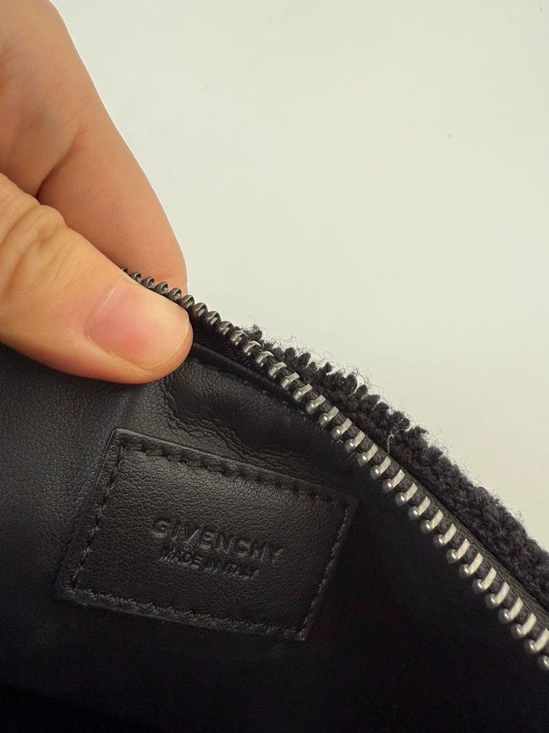 Givenchy Givenchy Clutch bag Size ONE SIZE - 4 Thumbnail