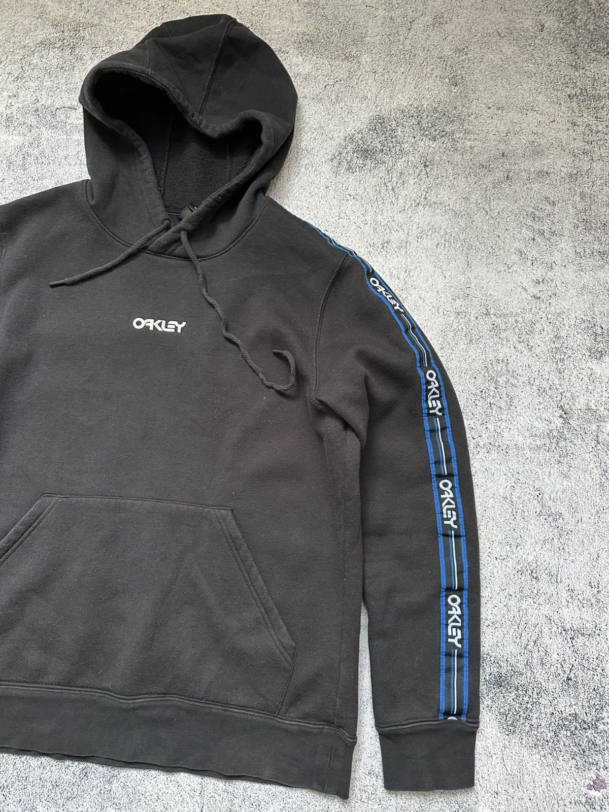 Oakley Men's Oakley Lampas Hoodie Black Centre Logo Size US M / EU 48-50 / 2 - 3 Thumbnail