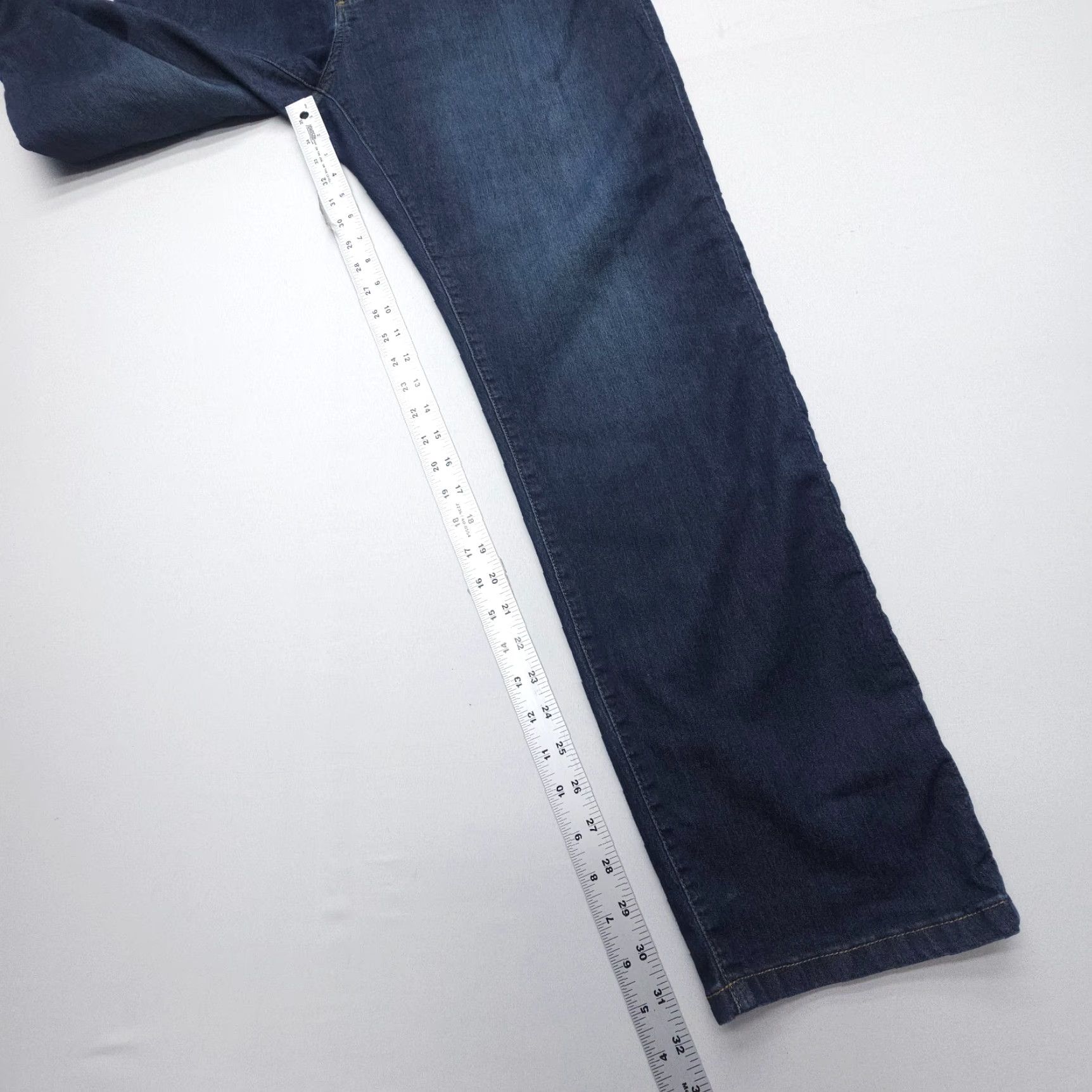 TravisMathew Travis Mathew Jeans Slim Straight Mens 38 x 32 Blue Dark Stretch Denim 5-Pocket Pattern City Size US 38 / EU 54 - 4 Thumbnail