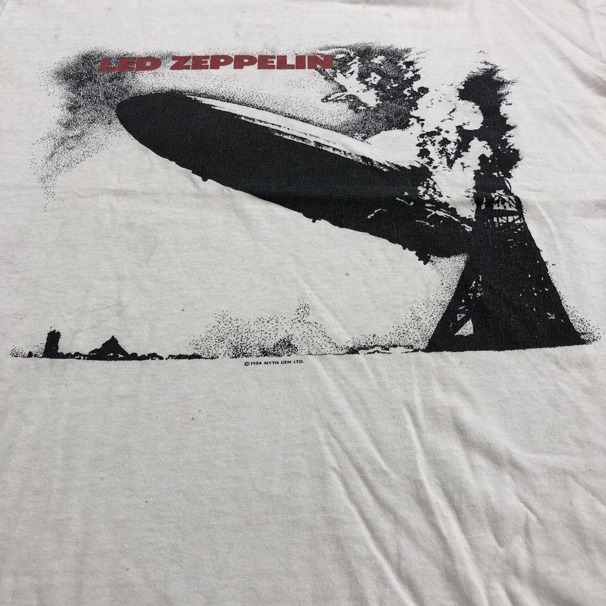 Band Tees 1980s Vintage Led Zeppelin Concert Tour Punk Rock Band Tee Size US M / EU 48-50 / 2 - 6 Thumbnail