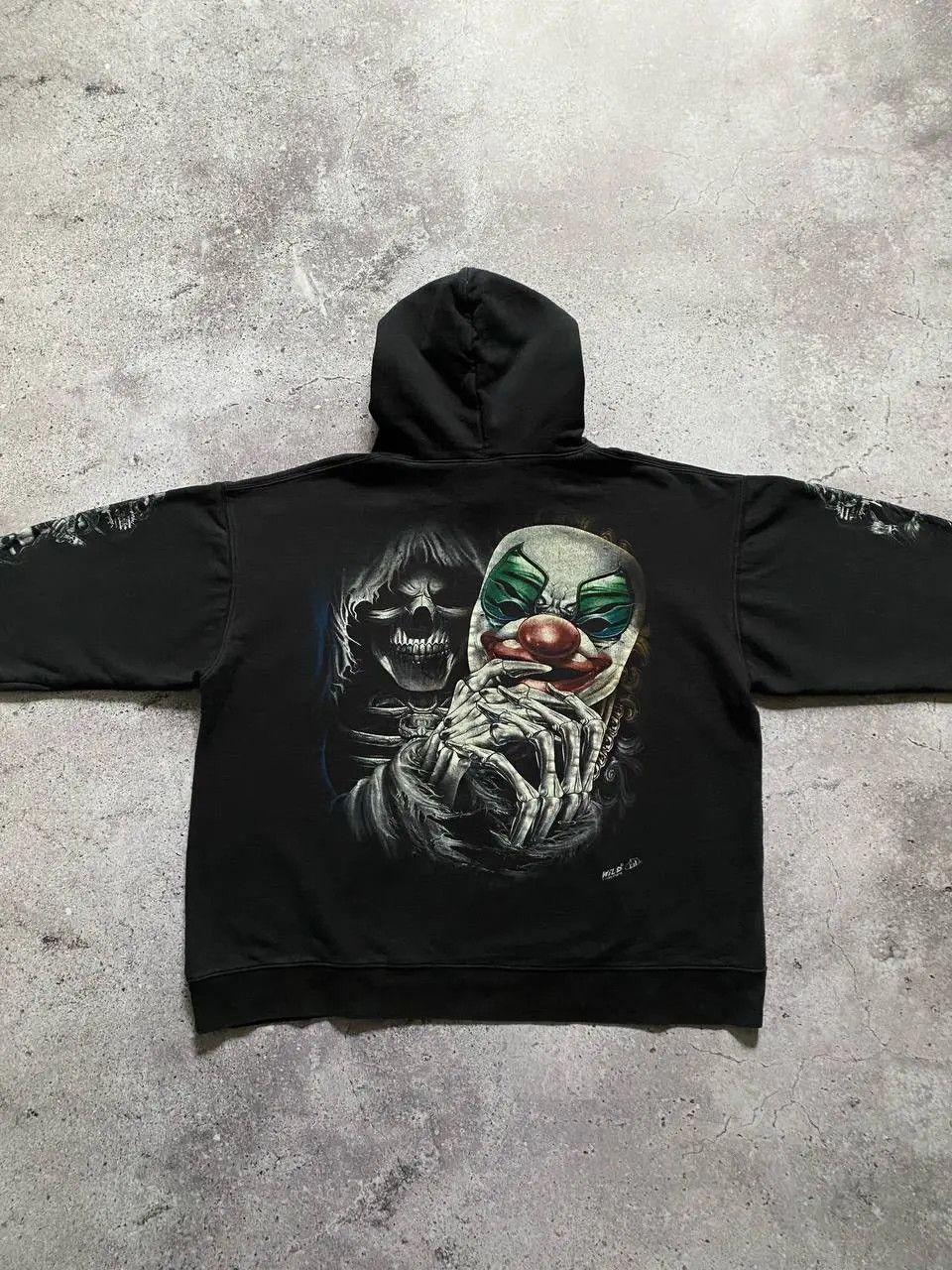 Japanese Brand VINTAGE 90s JOKER SKELETON BAGGY BOXY FADED HOODIE Size US L / EU 52-54 / 3 - 6 Thumbnail
