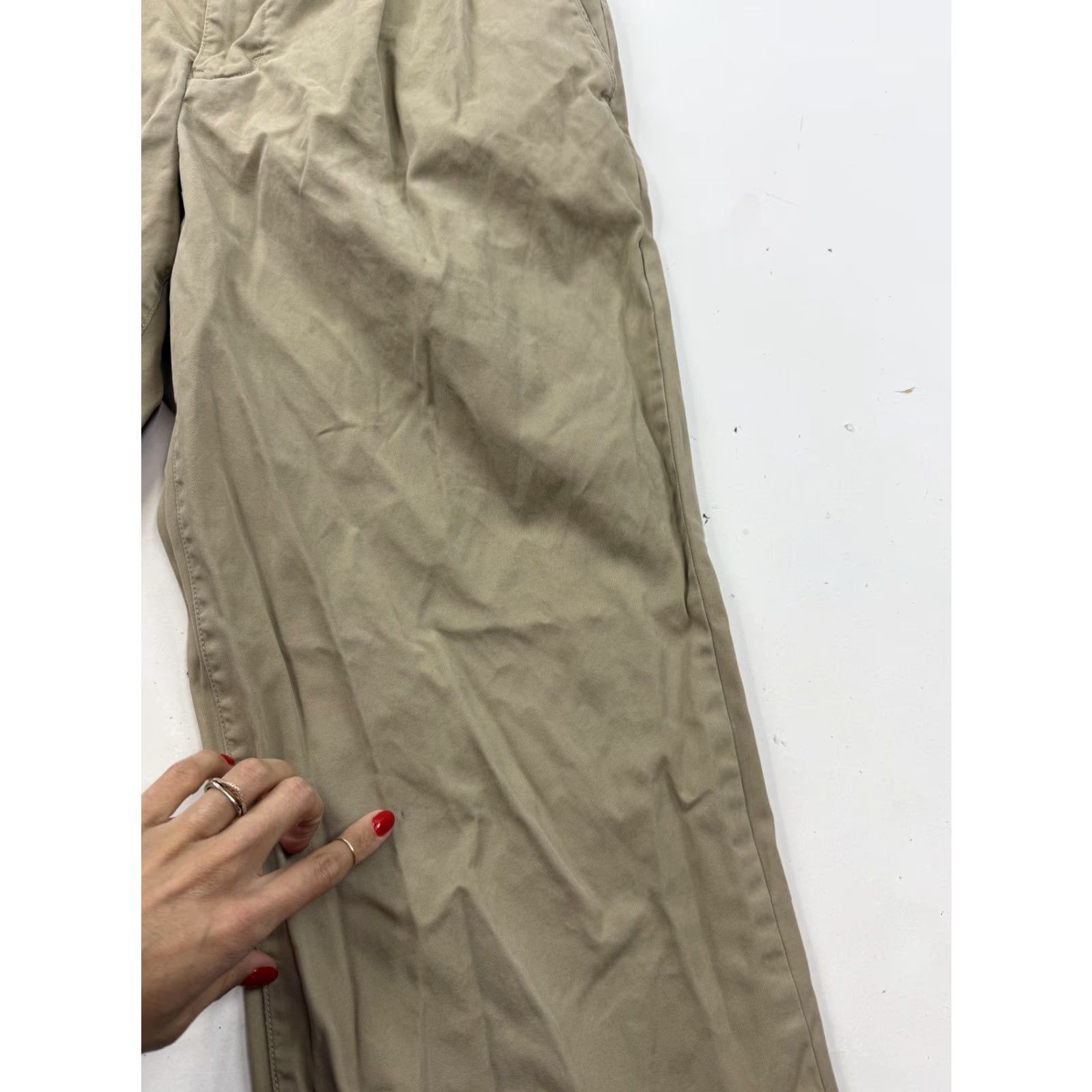 Eddie Bauer Eddie Bauer Pants Mens 33x29 Beige Pleated Khakis Straight Leg Cotton Casual Pants Mens 33 Beige Khakis Pleated Front Straight Leg Pocket Type: Slash Size US 33 - 4 Thumbnail
