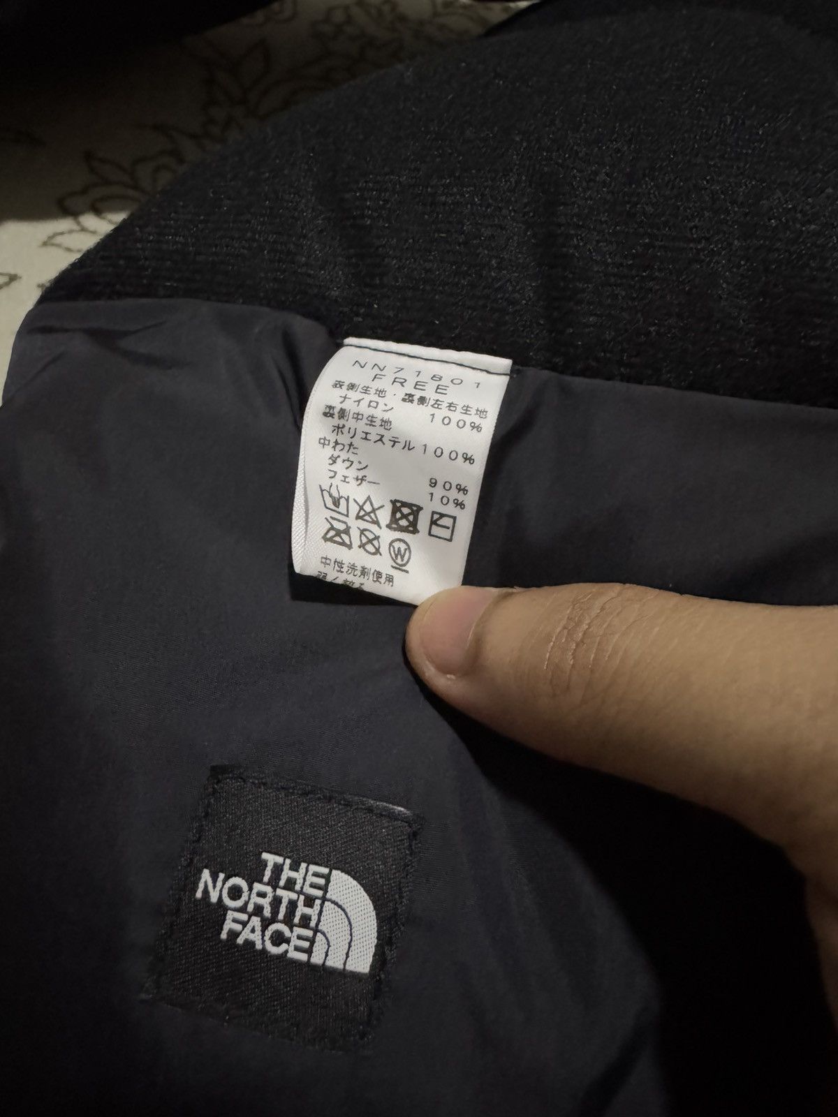 The North Face TNF Nuptse Puffer Scarf Muffler Size ONE SIZE - 4 Thumbnail