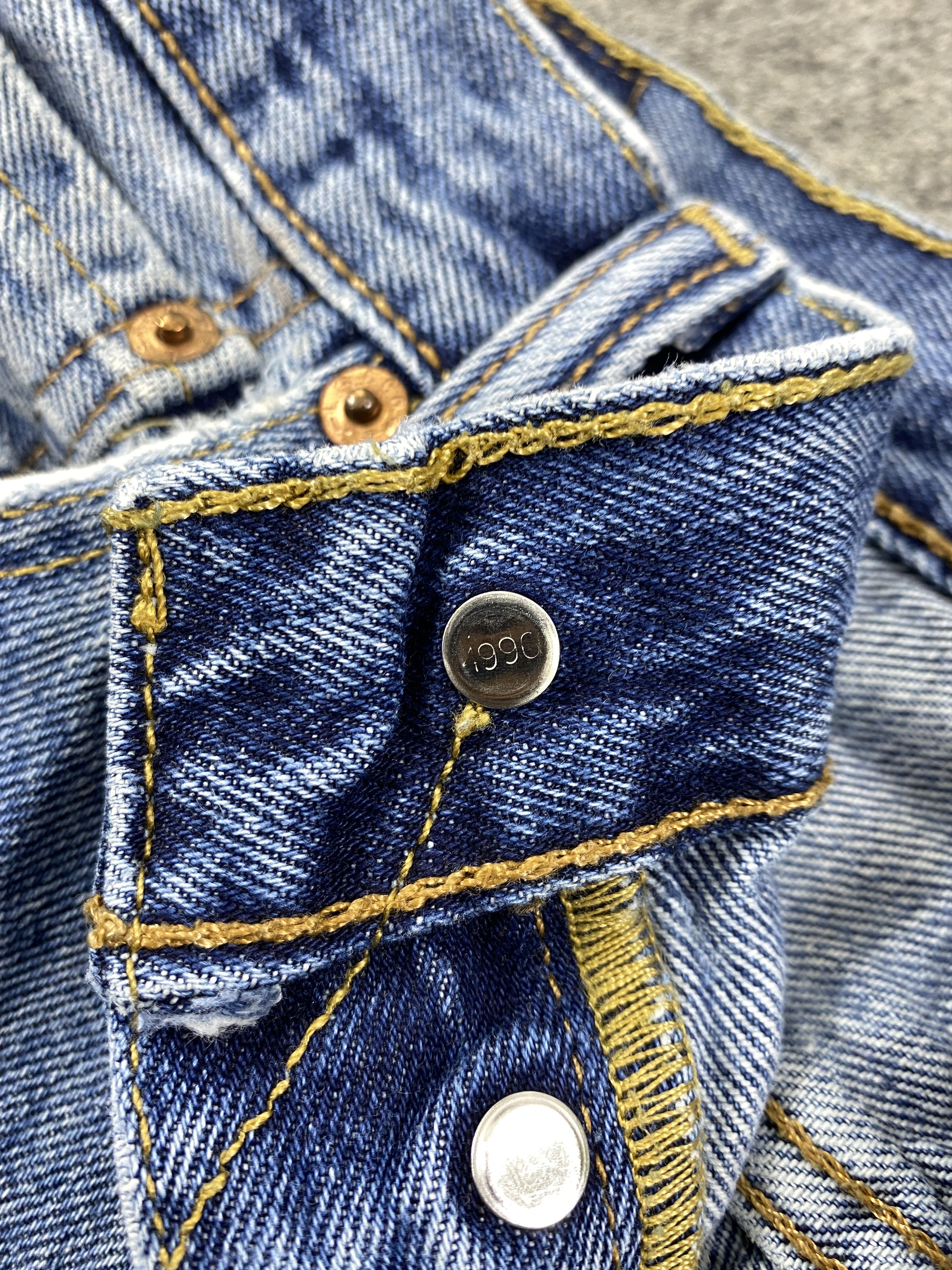 Levi's Blue Vintage Levi's 501 Jeans 34x29.5 Denim JN1536 Size US 34 / EU 50 - 7 Thumbnail