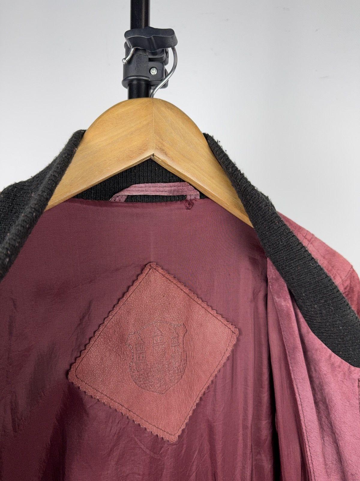 Japanese Brand Vintage 90s Retro Oversized Burgundy Suede Leather Bomber Size US L / EU 52-54 / 3 - 16 Thumbnail