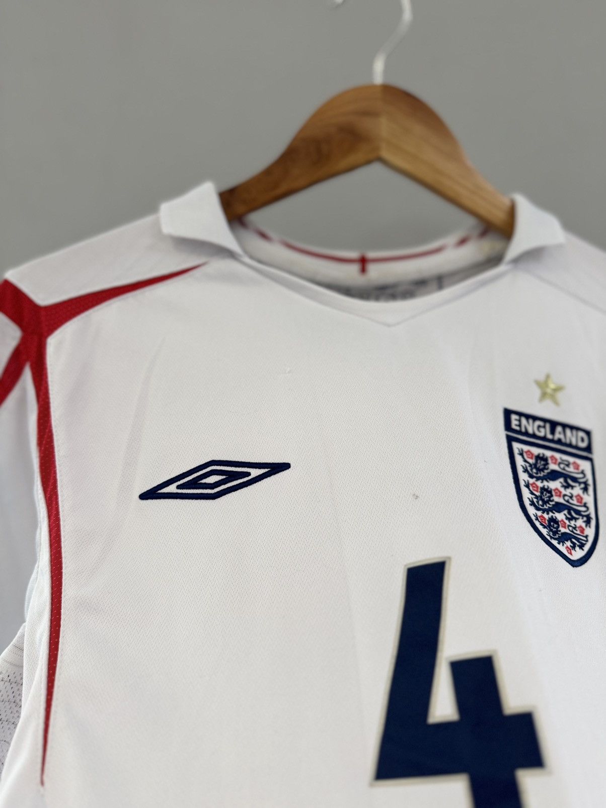 Umbro × Vintage Umbro England 2007/2009 #4 Gerrard Football Jersey Size US L / EU 52-54 / 3 - 4 Thumbnail