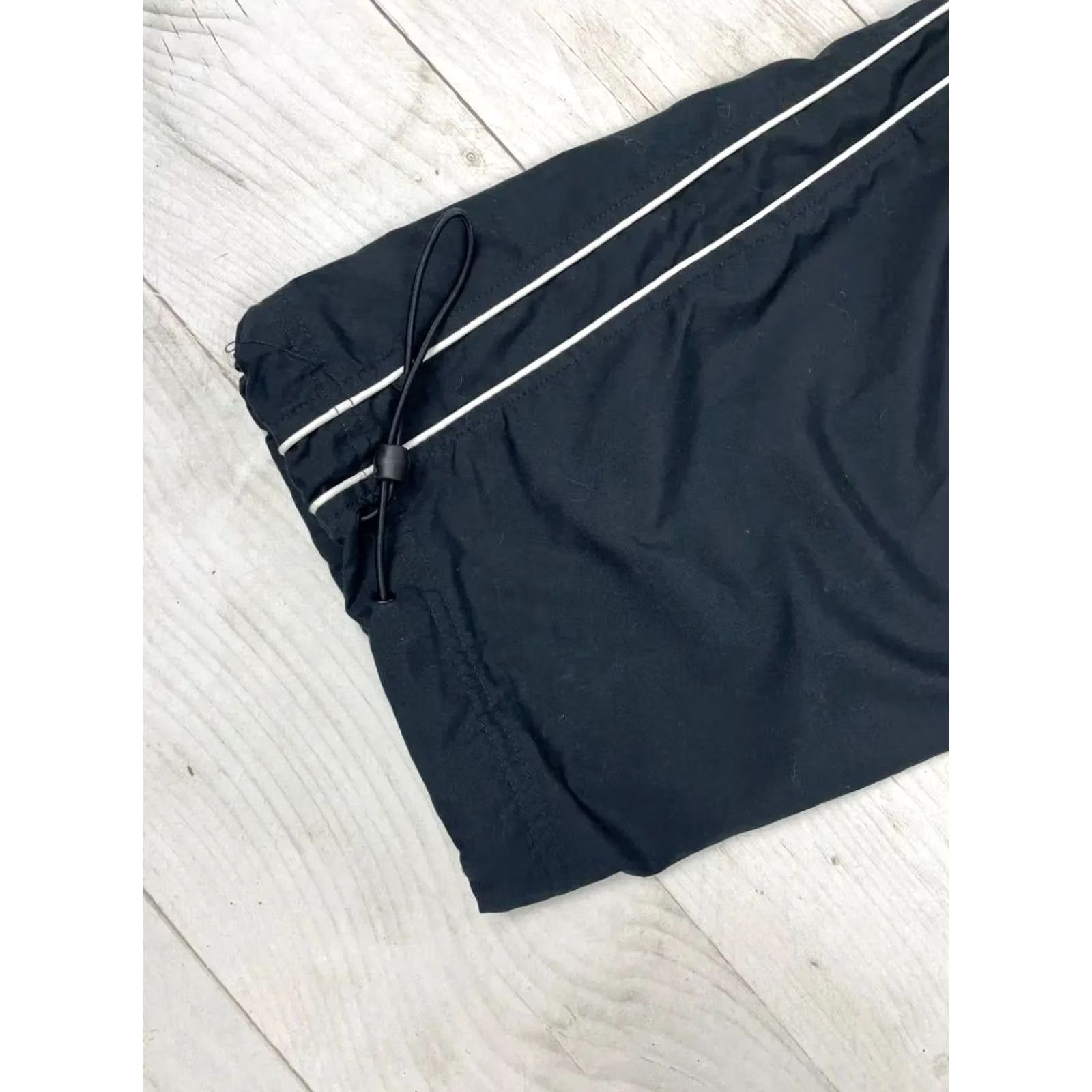 Nike VINTAGE Nike Track Pants Nylon Swoosh Striped Baggy Men XL Black Size US 36 / EU 52 - 3 Thumbnail