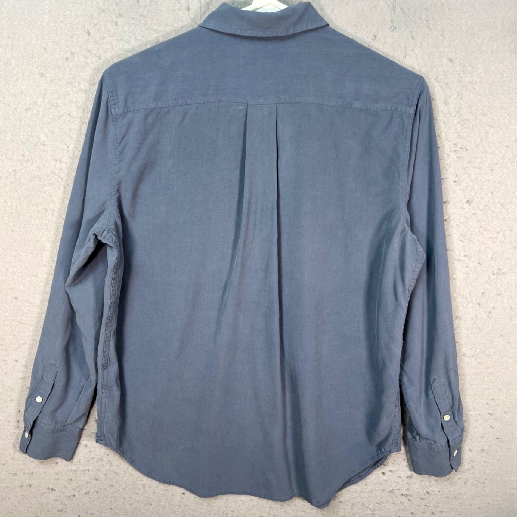 Everlane Everlane Button-Up Shirt Womens Size 2 Long Sleeve 100% Silk Blue Size XS / US 0-2 / IT 36-38 - 2 Thumbnail