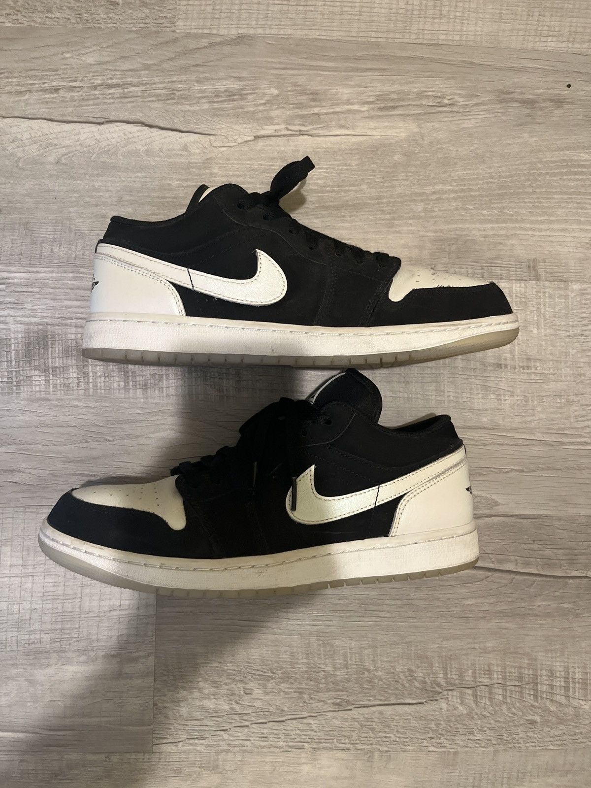 Jordan Brand Jordan 1 Low SE black and white Size US 10 / EU 43 - 1 Thumbnail