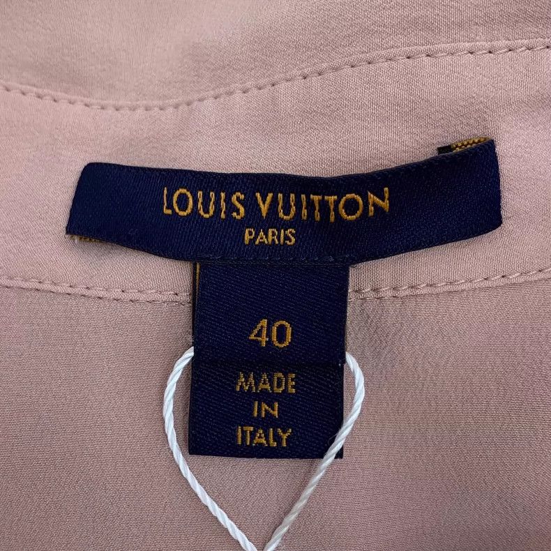 Louis Vuitton Louis Vuitton Pink Mulberry Silk Lapel Single Breasted Lon Size S / US 4 / IT 40 - 6 Thumbnail