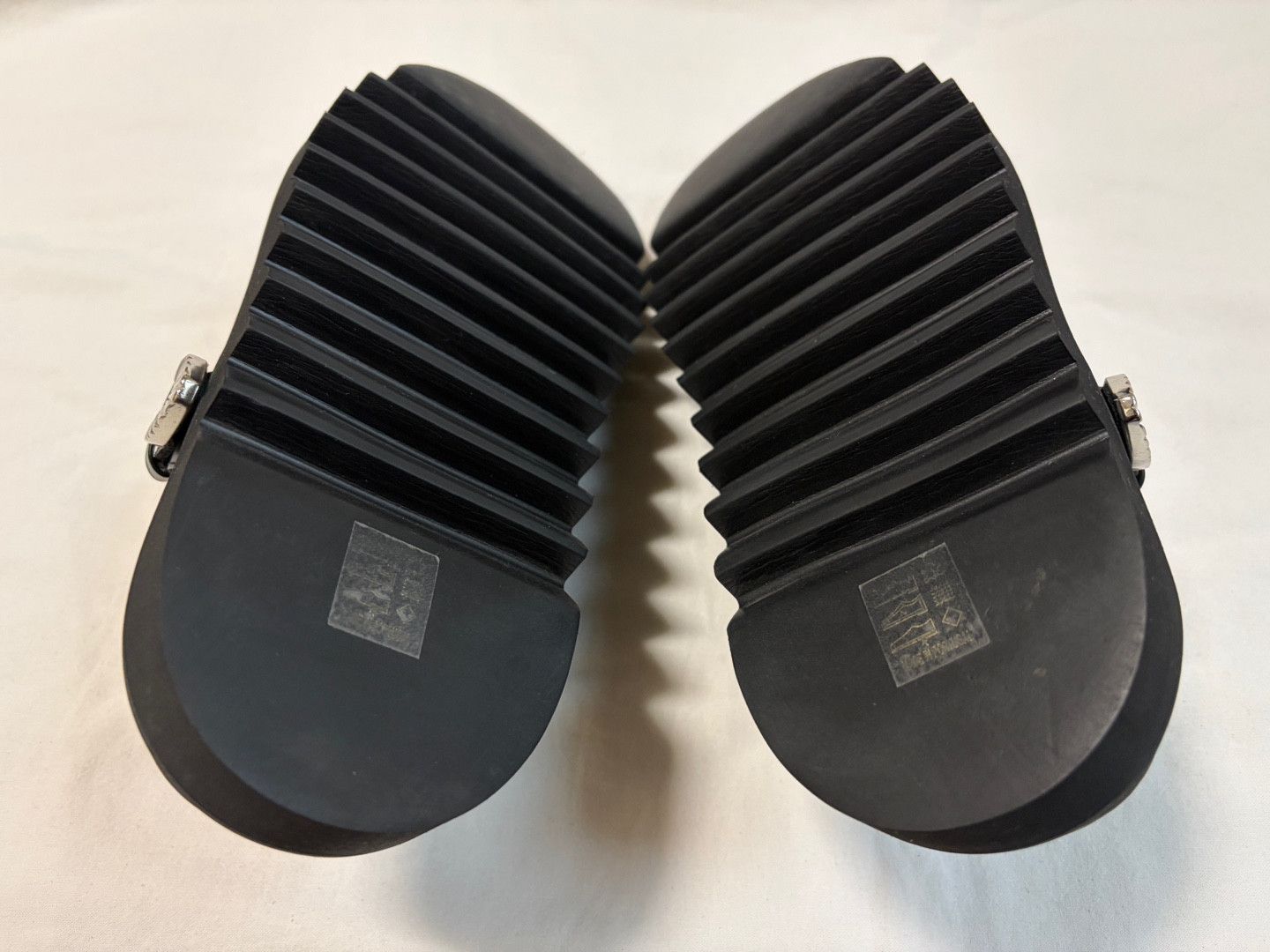 TOGA VIRILIS Toga Virilis studded leather slippers Pulla mules Shoes Size US 8 / EU 41 - 10 Thumbnail
