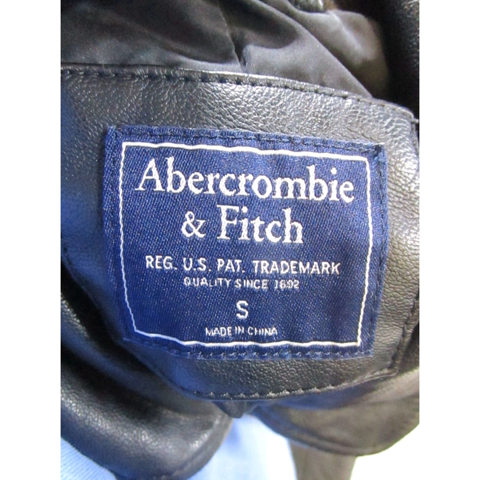 Abercrombie & Fitch Abercrombie & Fitch Jacket Womens Small Black Faux Leather Full Zip Motorcycle Jacket Womens S Black Faux Leather Full Zip Size S / US 4 / IT 40 - 3 Thumbnail