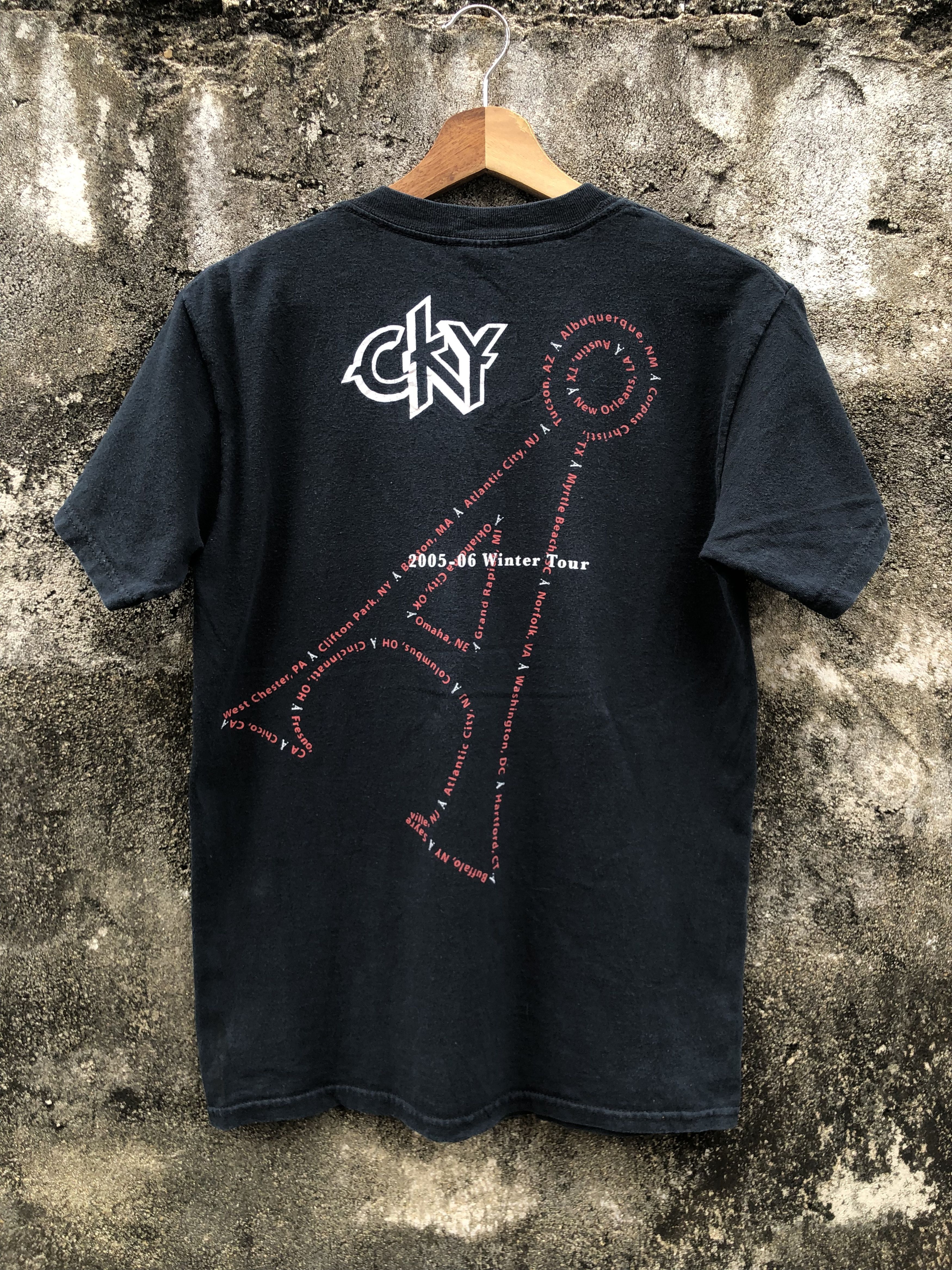 Band Tees 2000s Vintage CKY Winter Tour Tshirt Size US S / EU 44-46 / 1 - 2 Thumbnail