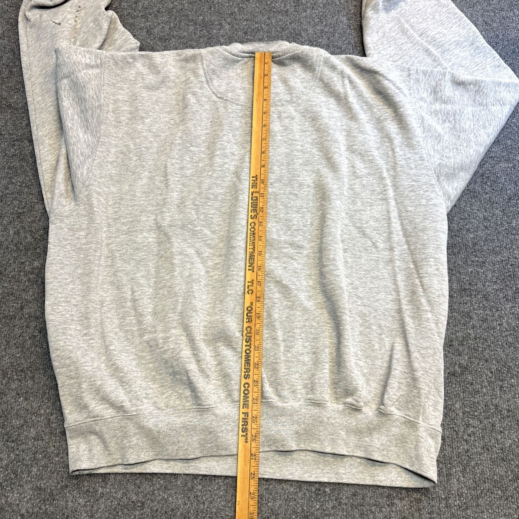 Nike VINTAGE Nike Team Center Swoosh Michigan Football Crewneck Sweatshirt 2XL Gray Mens Sweatshirt Size US XXL / EU 58 / 5 - 7 Thumbnail