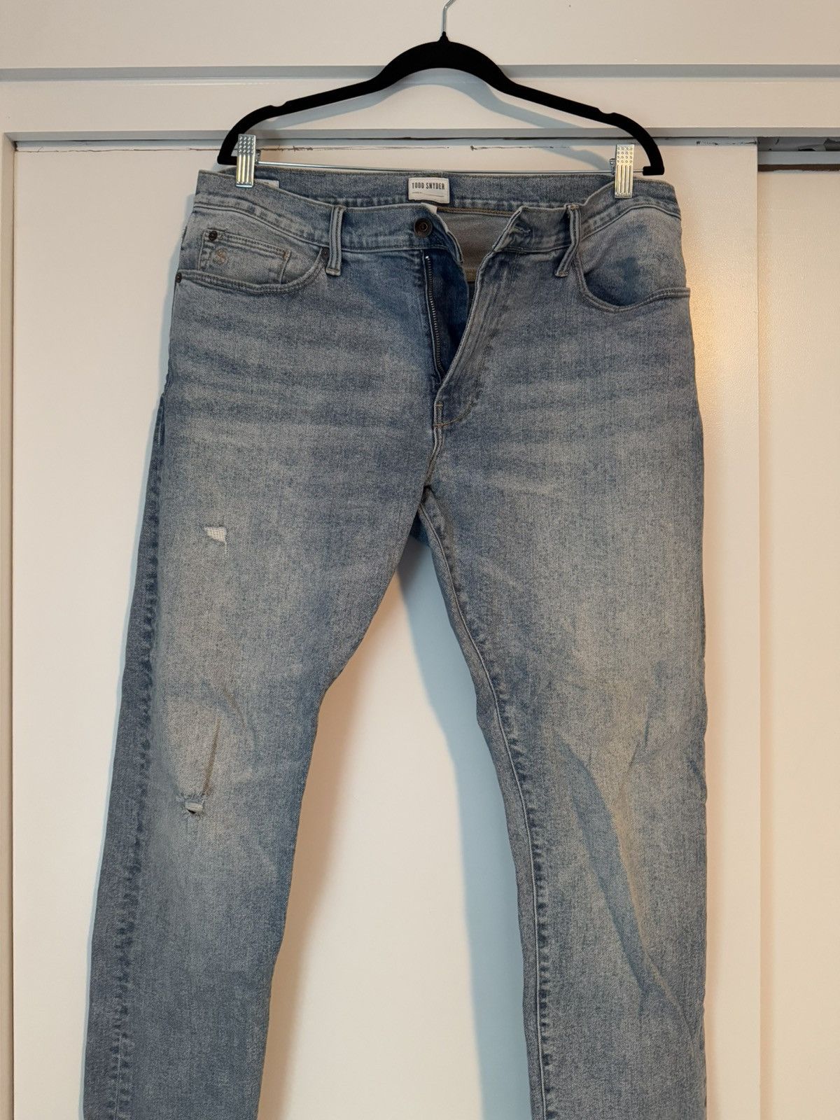 Todd Snyder Todd Snyder Light Wash Distressed Slim Jeans Size US 36 / EU 52 - 1 Preview