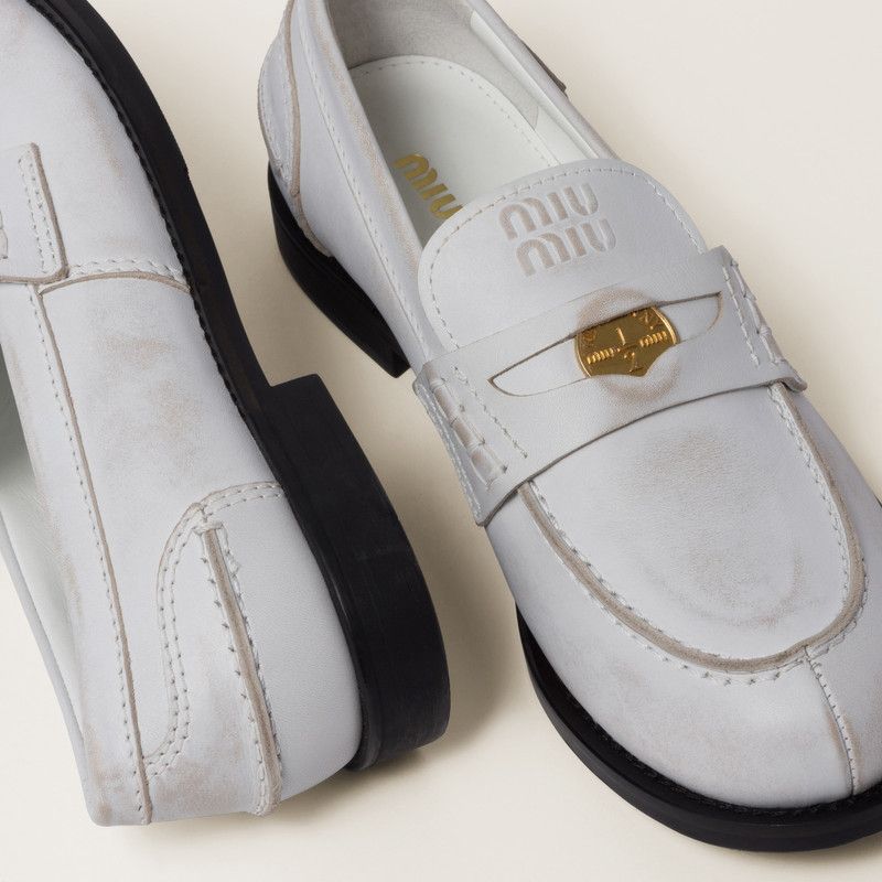 Miu Miu o1B3y1r0526 Vintage-Effect Leather Loafers in White Size US 7.5 / IT 37.5 - 4 Thumbnail