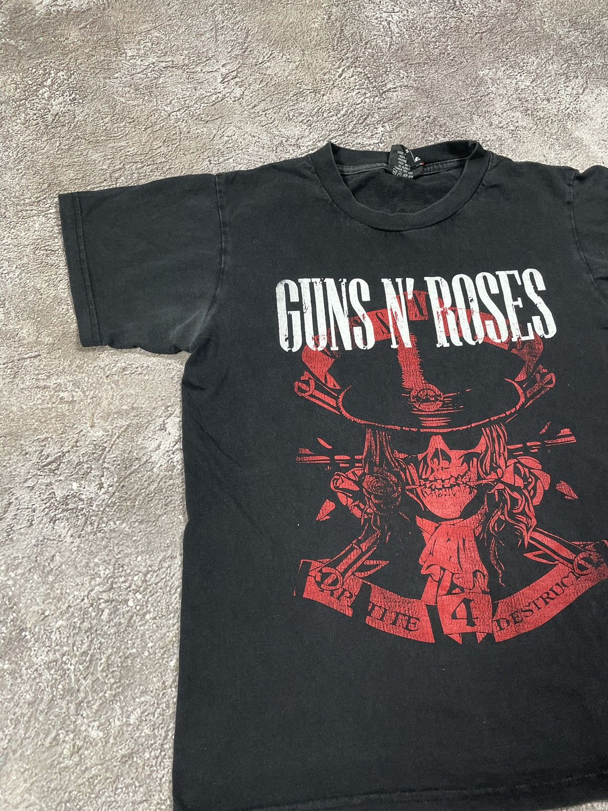 Vintage Vintage 90s Guns N Roses Band Tee Graphic Punk Grunge Boxy M Size US M / EU 48-50 / 2 - 2 Thumbnail