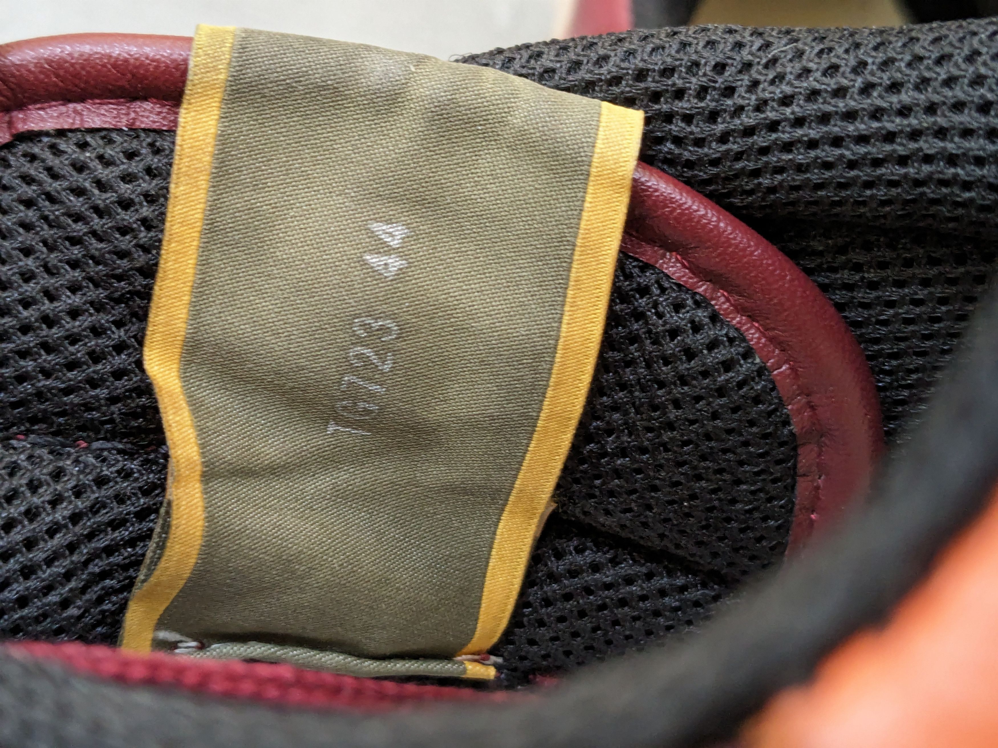 Valentino Valentino Rockrunner Camo Sneakers Size 11 44 Red Star Size US 11 / EU 44 - 7 Thumbnail