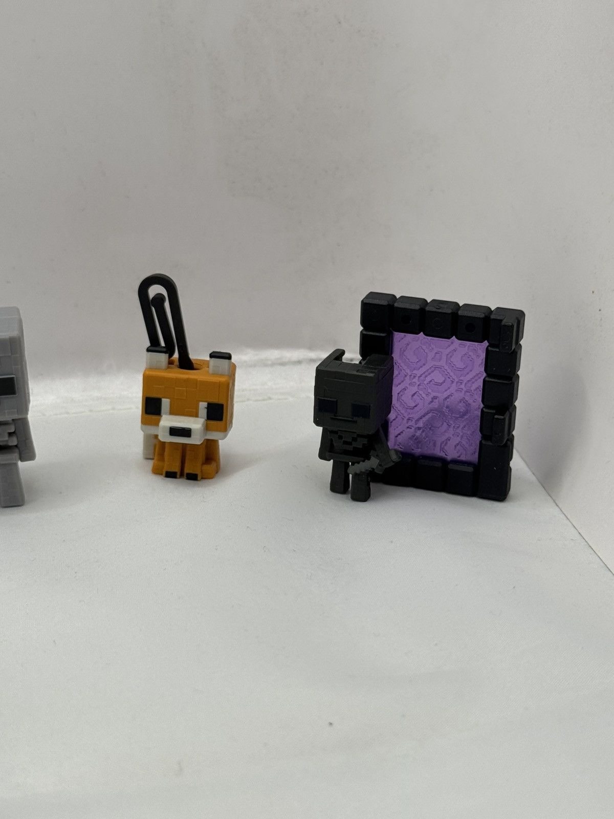 The Game Minecraft Enderman Kinder Toy Collectible Size ONE SIZE - 8 Thumbnail