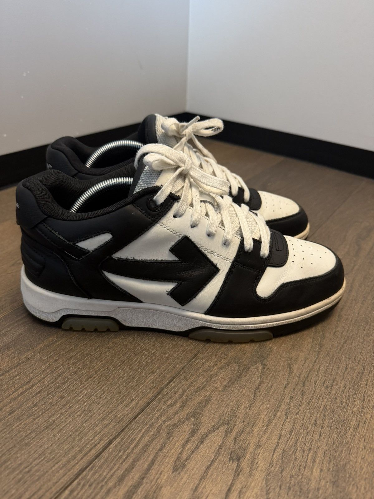 Off-White Off white Out Of Office / OOO / Black White Size US 12 / EU 45 - 1 Thumbnail