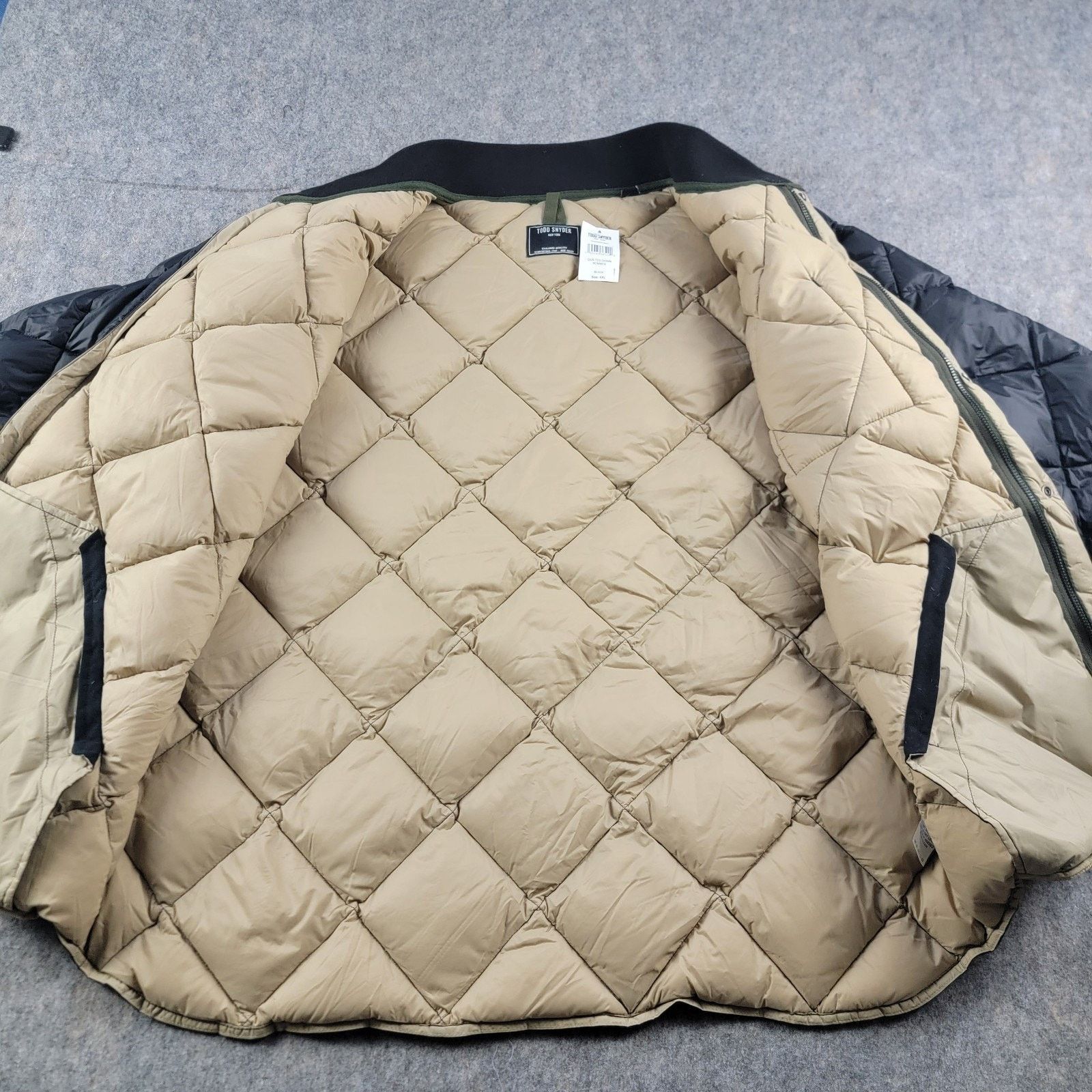 Todd Snyder Todd Snyder Quilted Down Bomber Jacket size XXL Black NWT Size US XXL / EU 58 / 5 - 4 Thumbnail