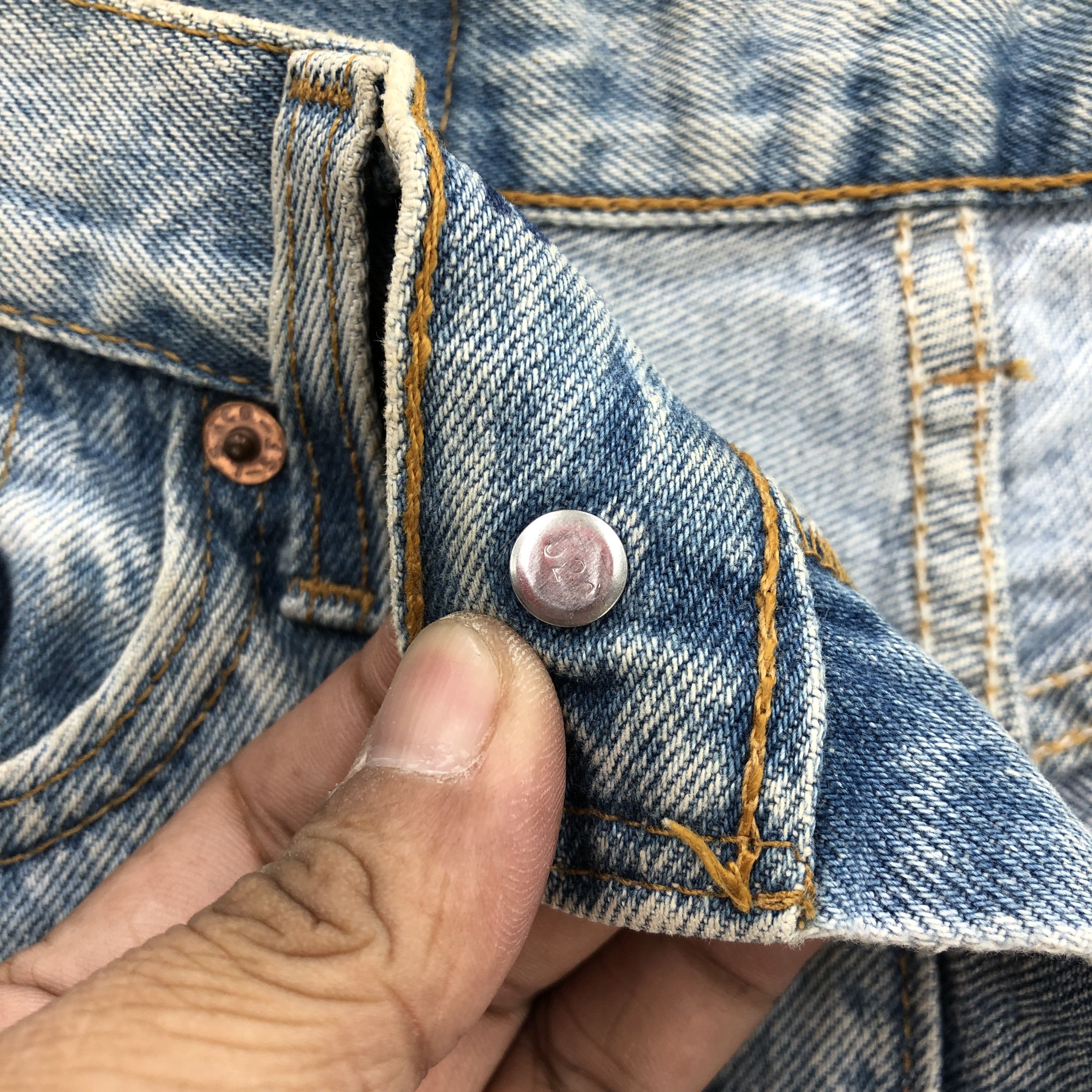 Levi's Vintage 90s Levis 501 Sun Faded Jeans Levis Light Wash Denim Size 28" / US 6 / IT 42 - 7 Thumbnail