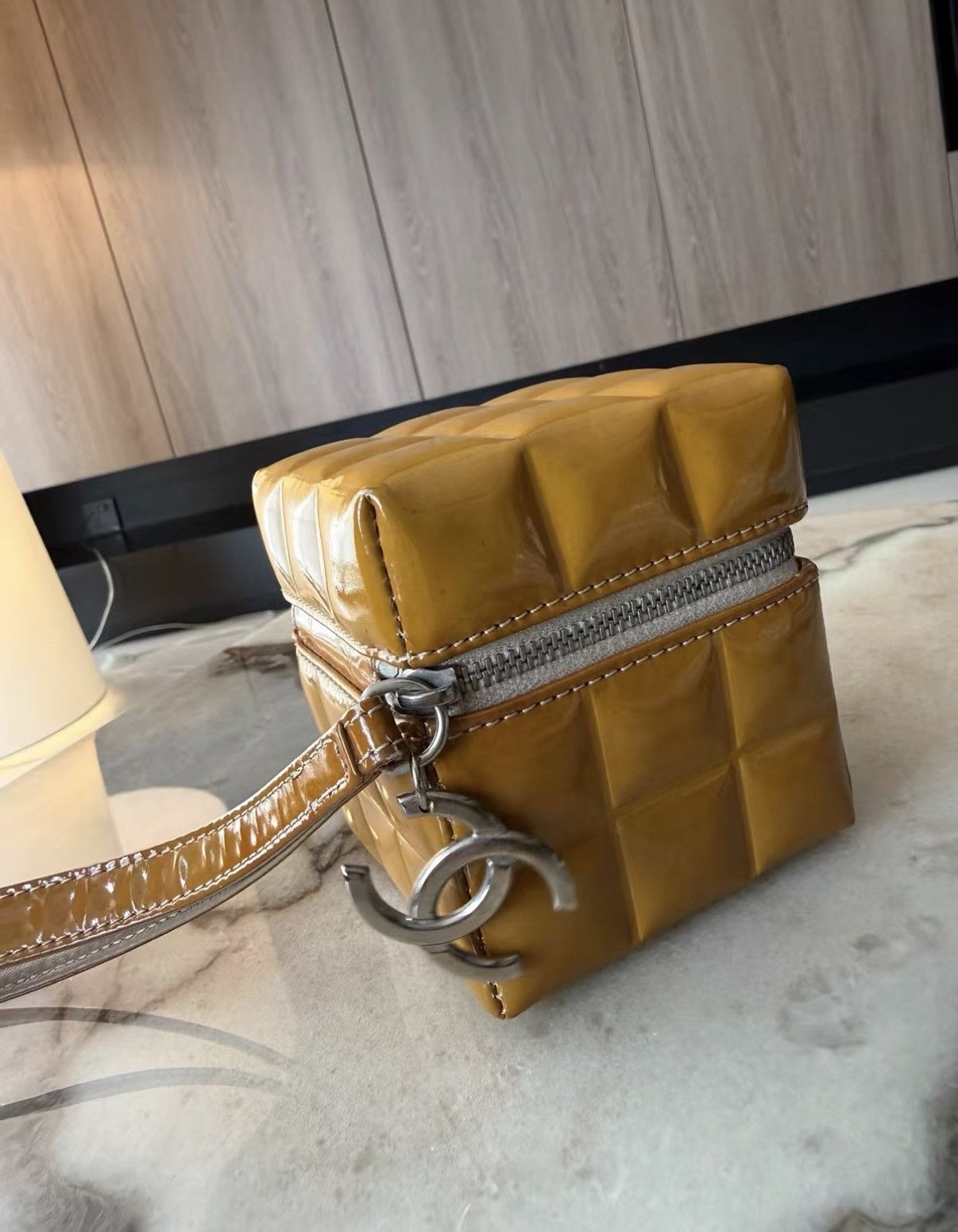Chanel CHANEL Vintage Limited Patent Leather Dice Handbag J36 Size ONE SIZE - 7 Thumbnail