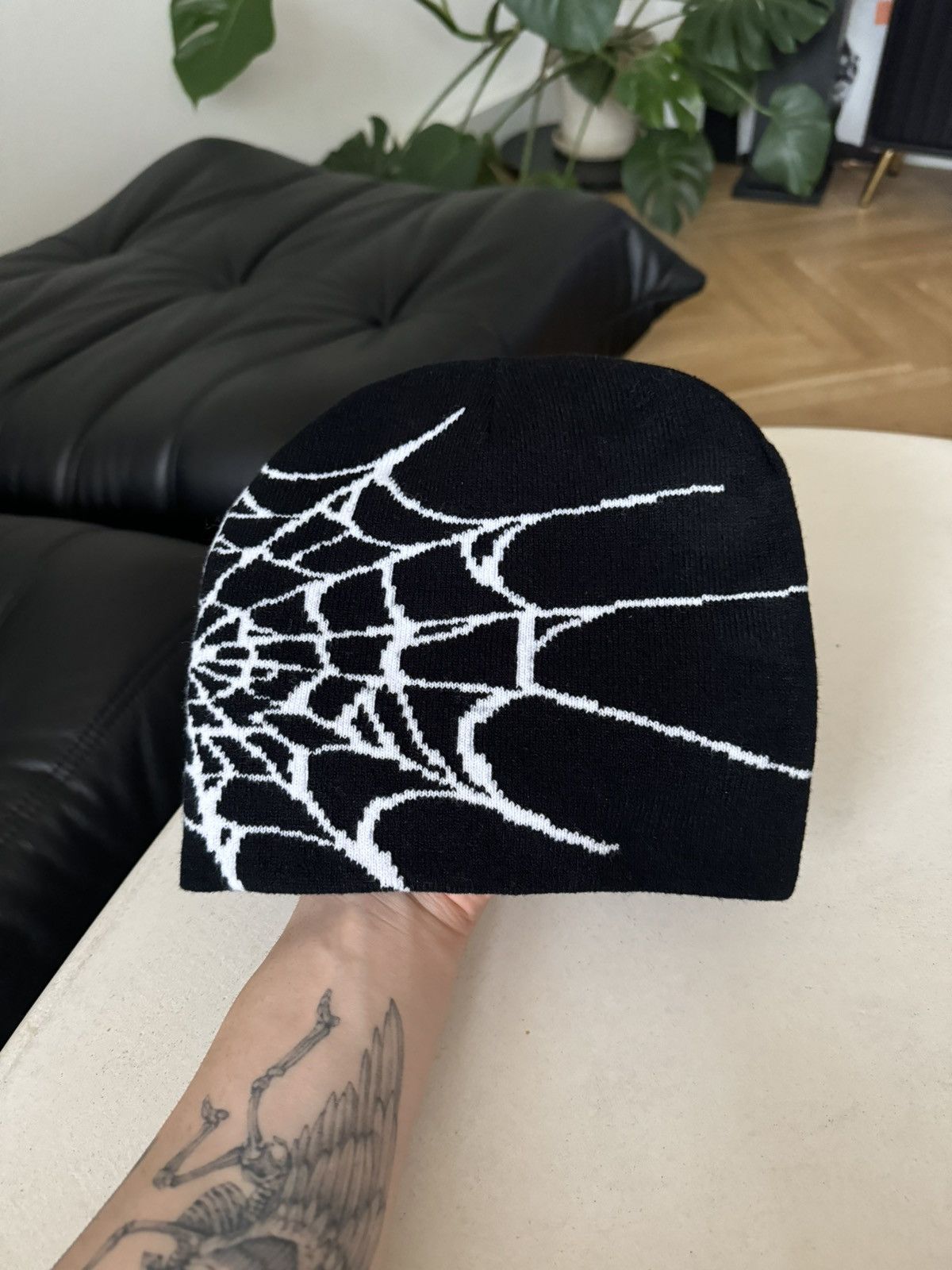 Vintage Vintage Y2k Spyder Spiderweb Spider BeanieAvantGarde Hype Size ONE SIZE - 1 Thumbnail