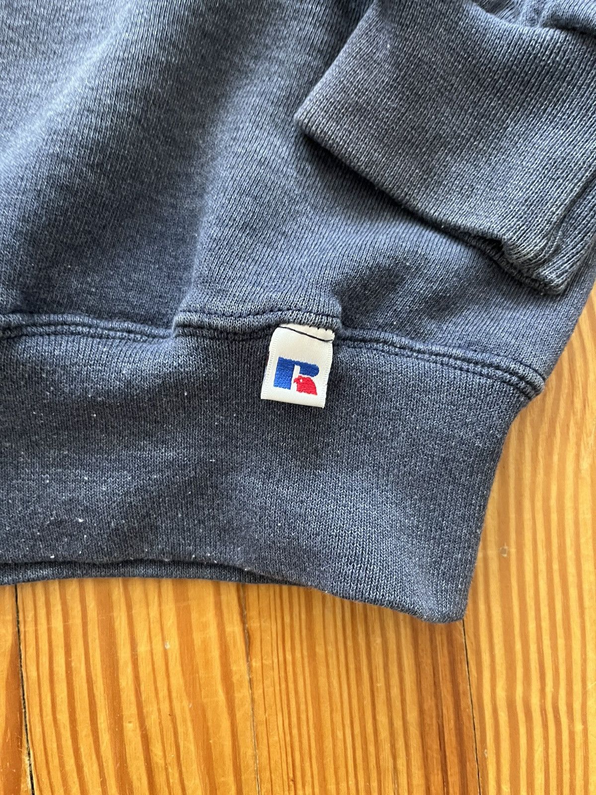 Russell Athletic Vintage Russell Crewneck Thrashed Sunfaded Purple ERD Style Size US XL / EU 56 / 4 - 4 Thumbnail