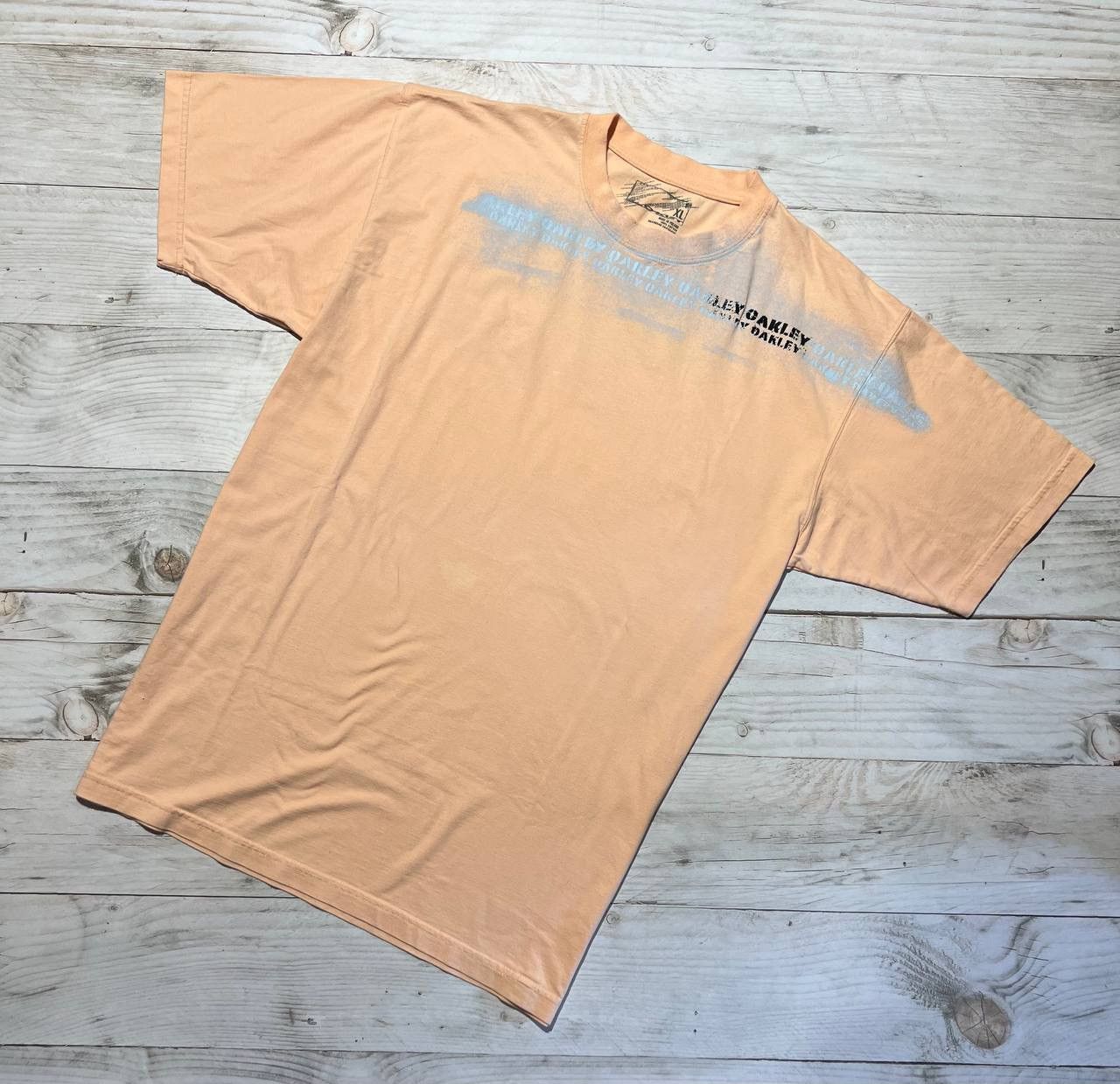 Oakley Vintage Oakley T-Shirt Big Logo Gorpcore 00s Size US XL / EU 56 / 4 - 2 Thumbnail