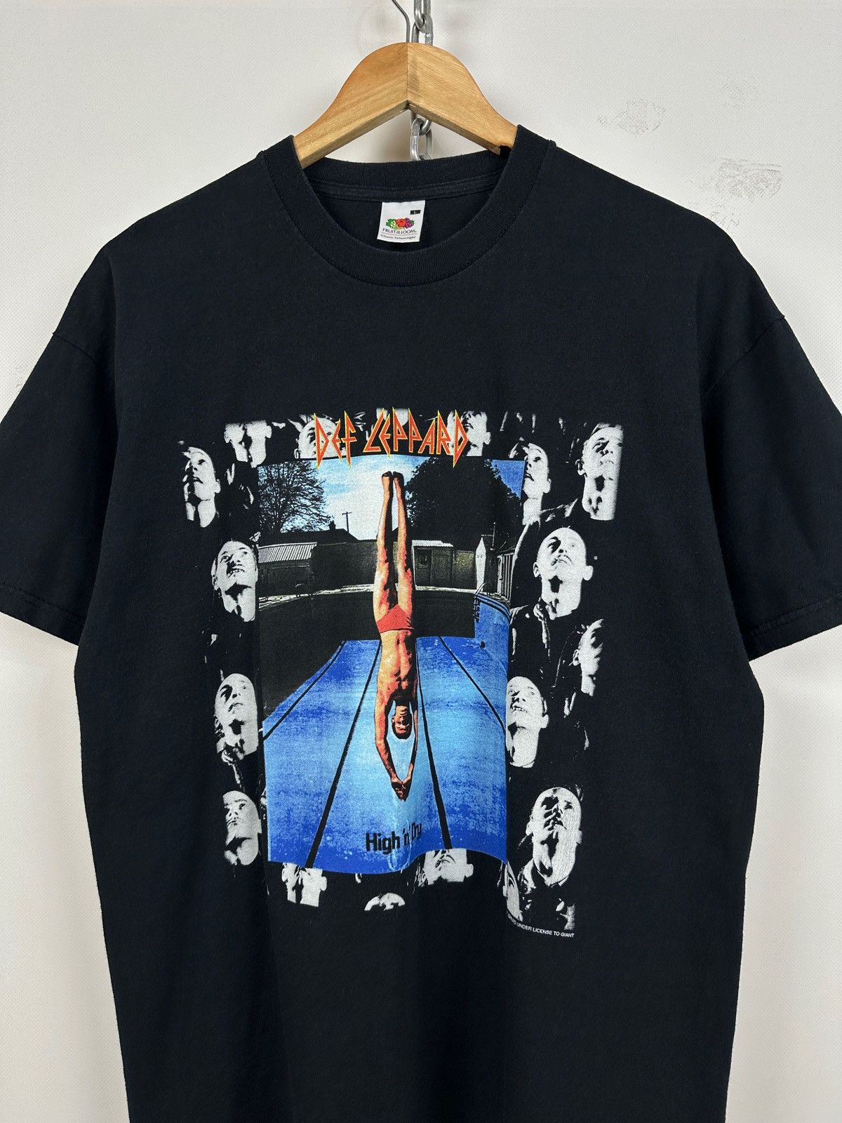 Band Tees 2002 Vintage Def Leppard High ’n’ Dry Band T-Shirt Size US L / EU 52-54 / 3 - 1 Thumbnail