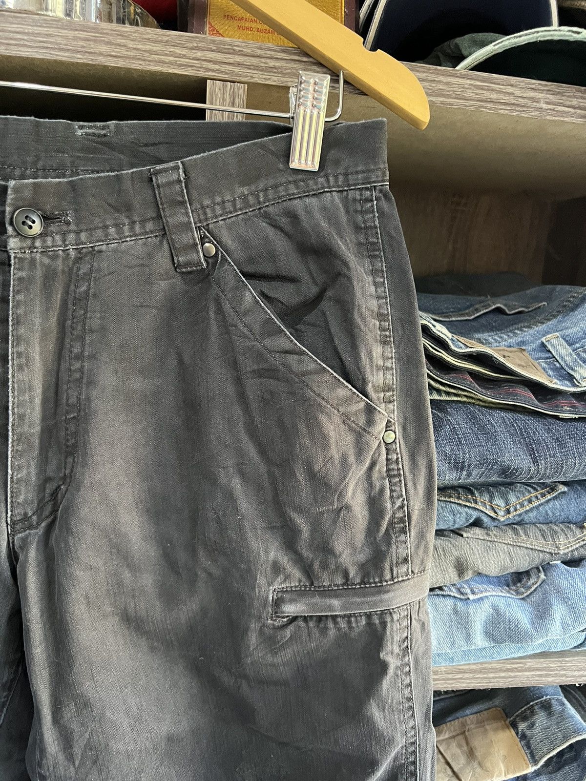 Comme Ca Ism 🔥Comme Ca Ism Single Side Pocket Cropped Pant Size US 30 / EU 46 - 5 Thumbnail