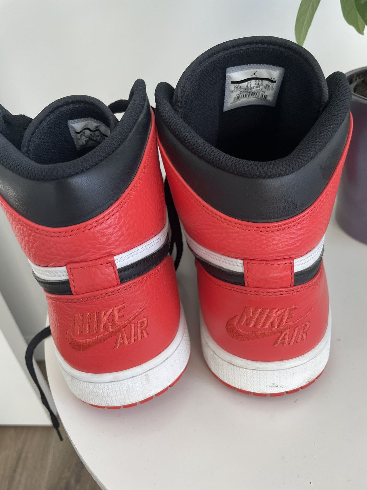 Jordan Brand Men Size 10.5 Air Jordan 1 Rare Air 'Max Orange' Shoes Size US 10.5 / EU 43-44 - 4 Thumbnail