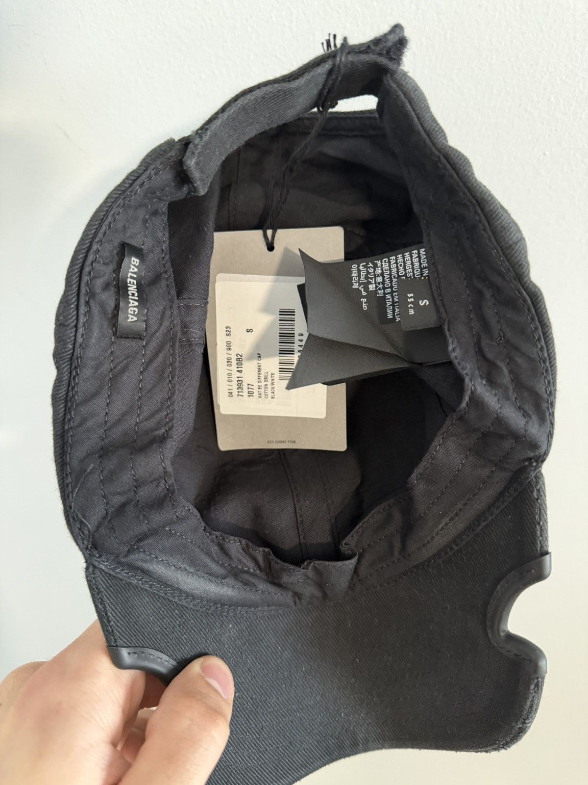Balenciaga Balenciaga “Be Different” Hat Black Size ONE SIZE - 2 Thumbnail