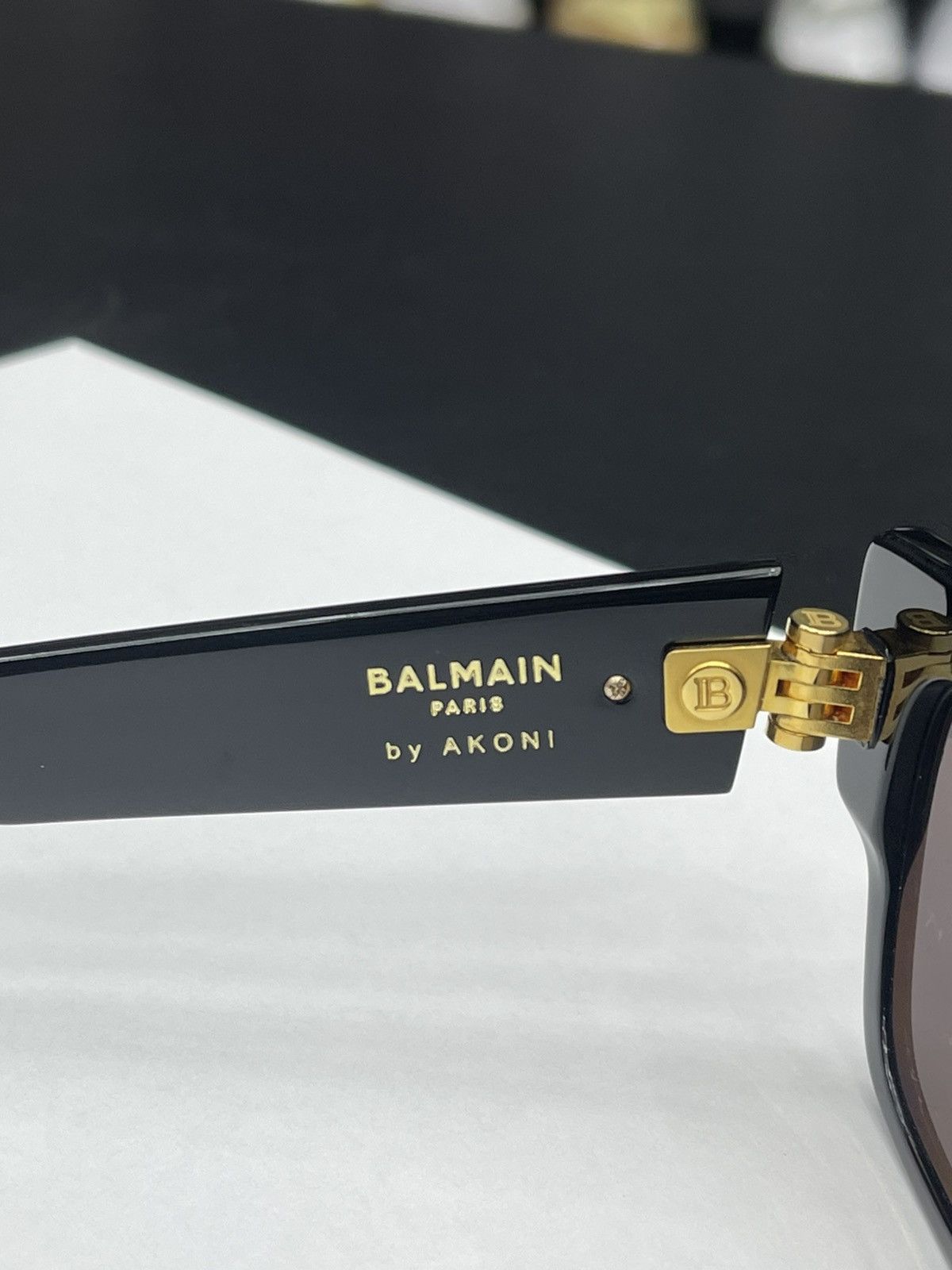 Balmain Balmain B-IV Black Square Unisex Sunglasses Black & Gold Size ONE SIZE - 8 Thumbnail