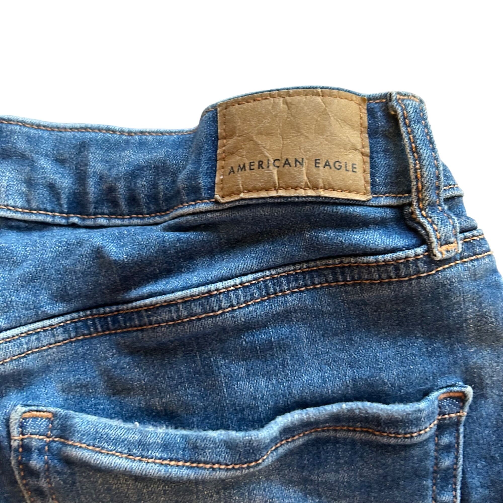 American Eagle Outfitters American Eagle High V-Rise Shortie Distressed Denim Shorts 2 Size 26" / US 2 / IT 38 - 4 Thumbnail