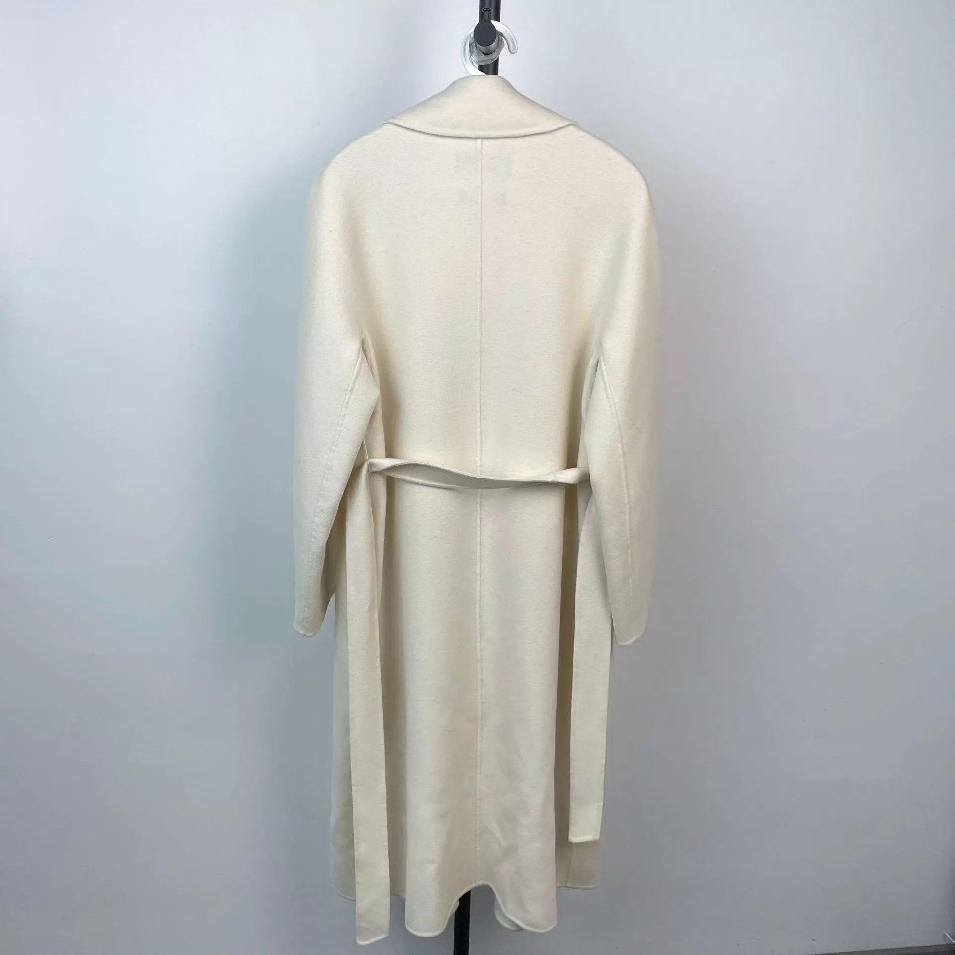 Max Mara MaxMara Weekend wool coat white size 170 95% new Size M / US 6-8 / IT 42-44 - 2 Thumbnail