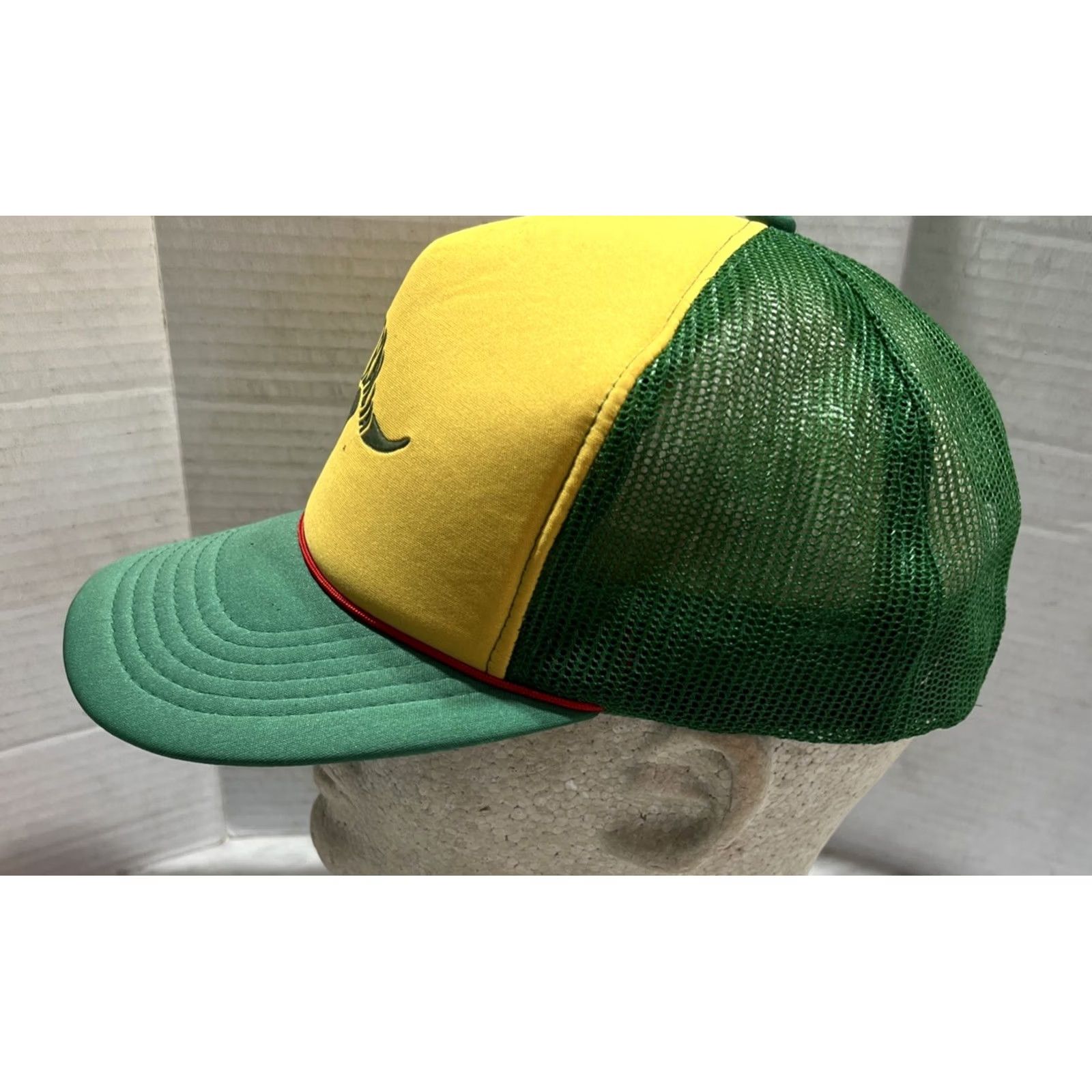 Vintage VINTAGE Australia Kangaroo Souvenir Snapback Trucker Hat Green Yellow Rope Size ONE SIZE - 6 Thumbnail