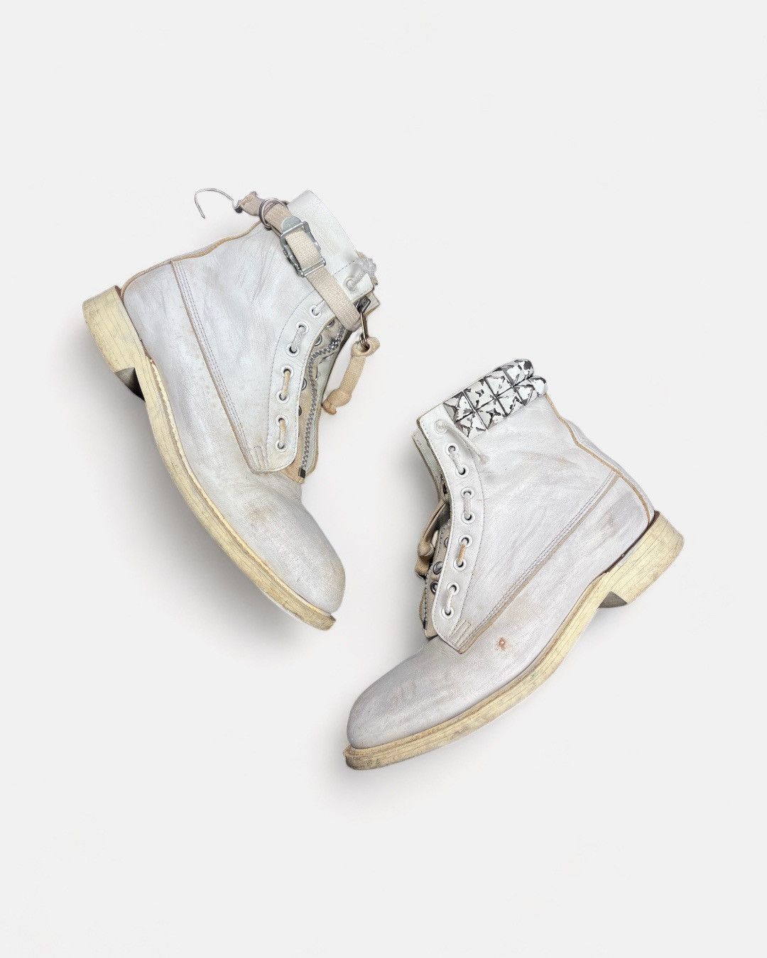 Undercover Undercover - SS06 Studded White Paint Boots Size US 8.5 / EU 41-42 - 2 Thumbnail