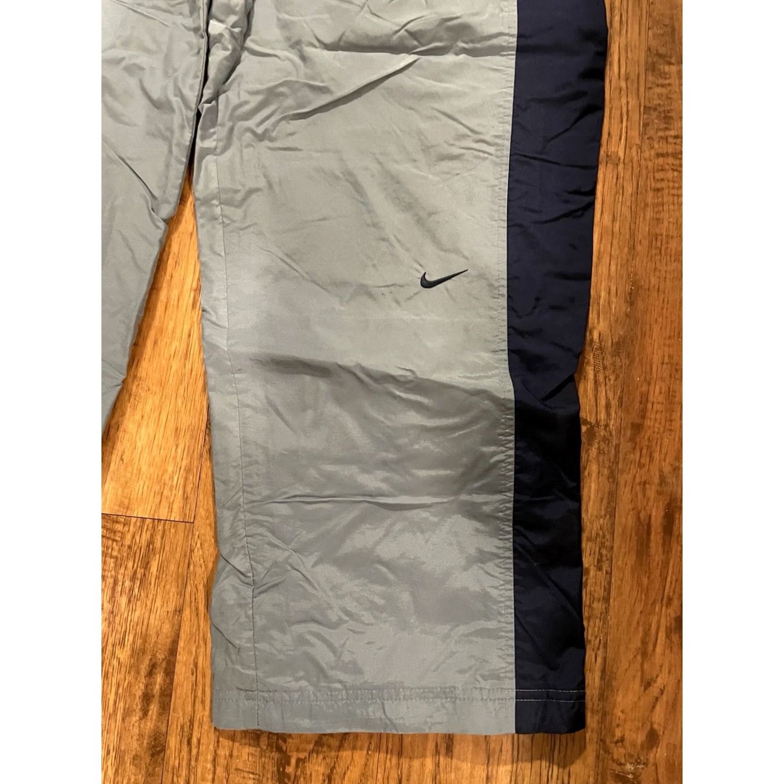 Nike VINTAGE Nike Baggy Grey Blue Track Pants Men XL 00s Striped Swoosh Pocket Nike Dri-FIT Size US 36 / EU 52 - 2 Thumbnail