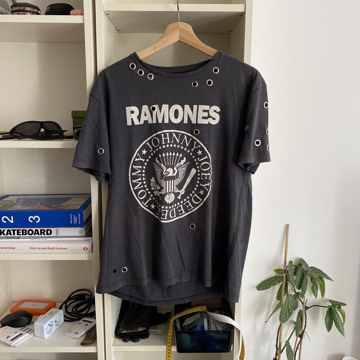 Vintage Ramones Vintage Custom T-shirt Size US M / EU 48-50 / 2 - 3 Thumbnail