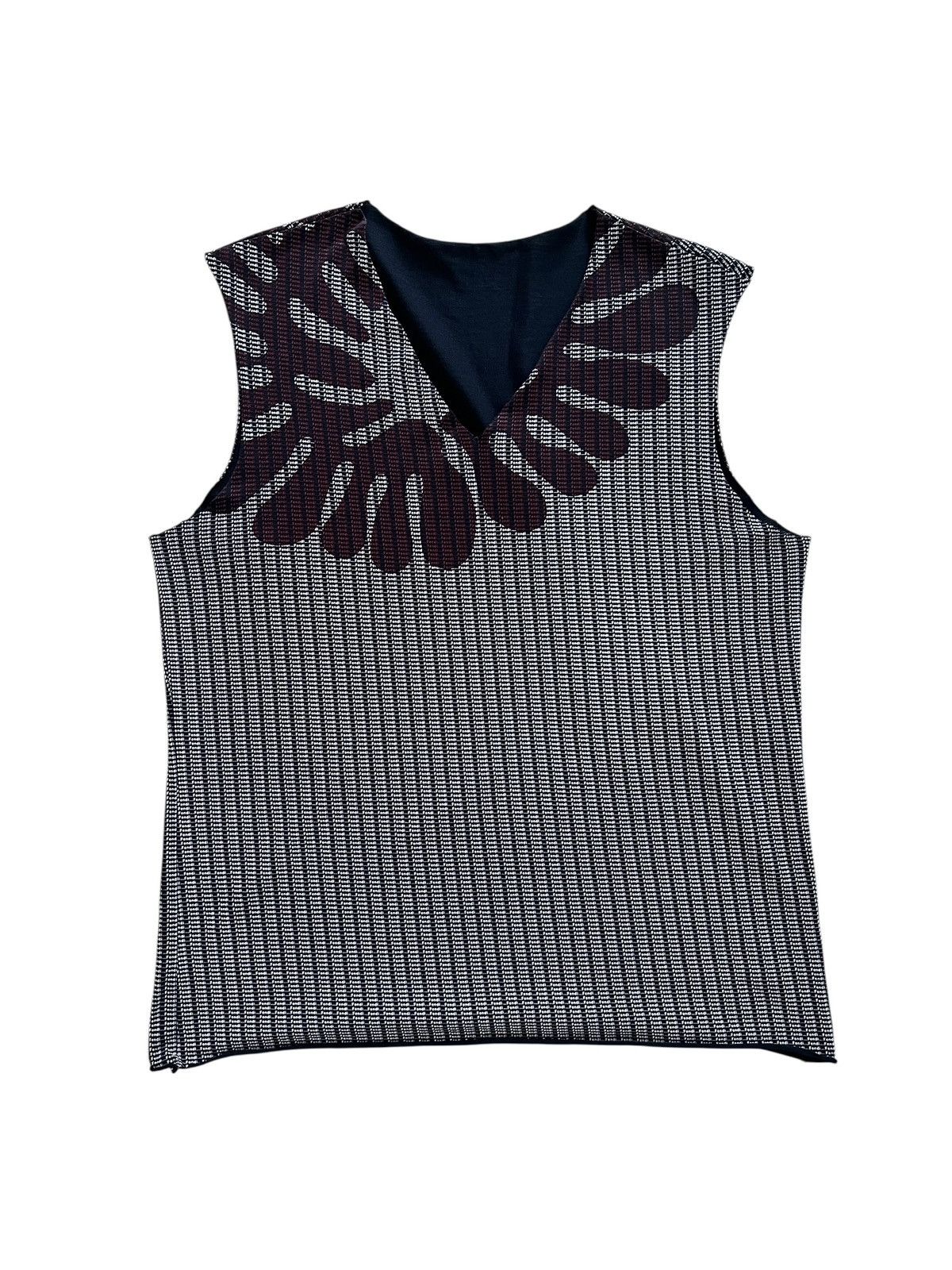 Fendi Fendi Logo Print V Neck Sleeveless Tops Size US XS / EU 42 / 0 - 9 Thumbnail
